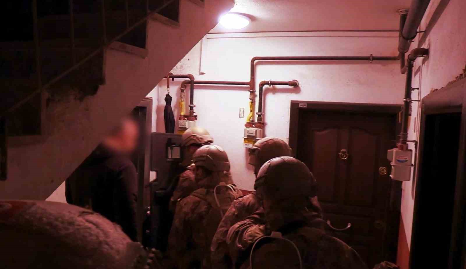 Rize’de polisten torbacı operasyonu