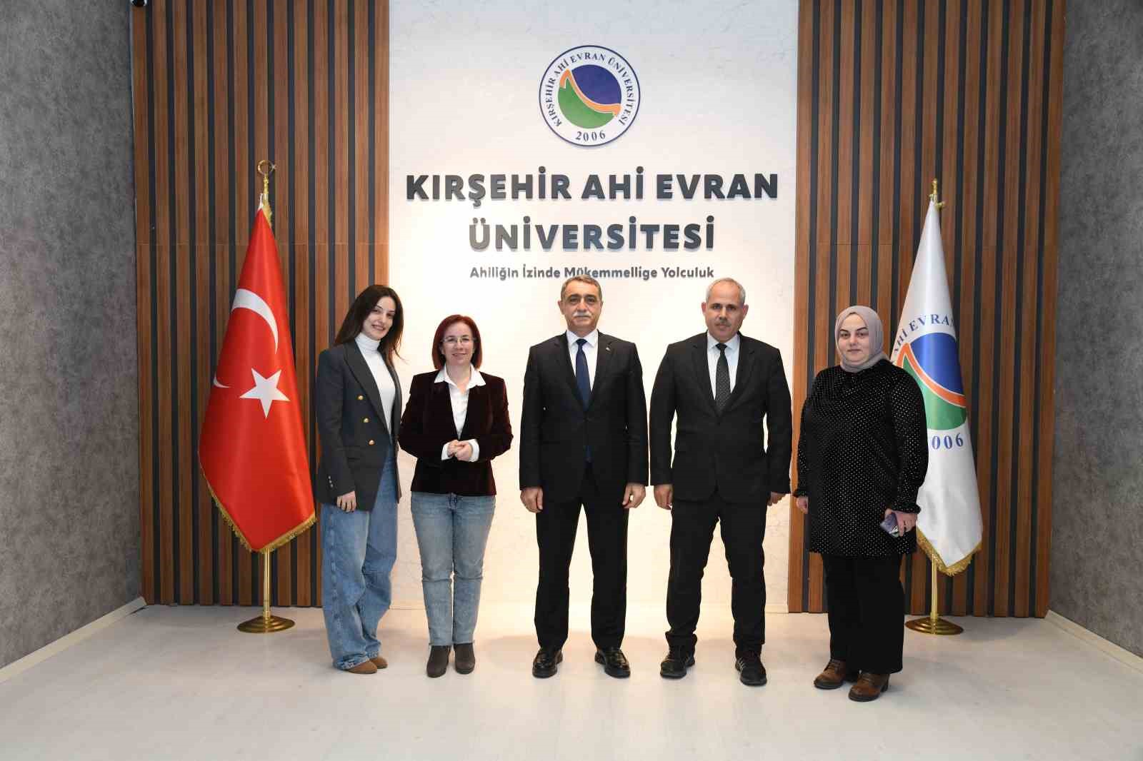 KAE&Uuml;&rsquo;de &lsquo;N&ouml;rom, Ulusal Sinir Bilim Altyapısı&rsquo; konferansı d&uuml;zenlendi
