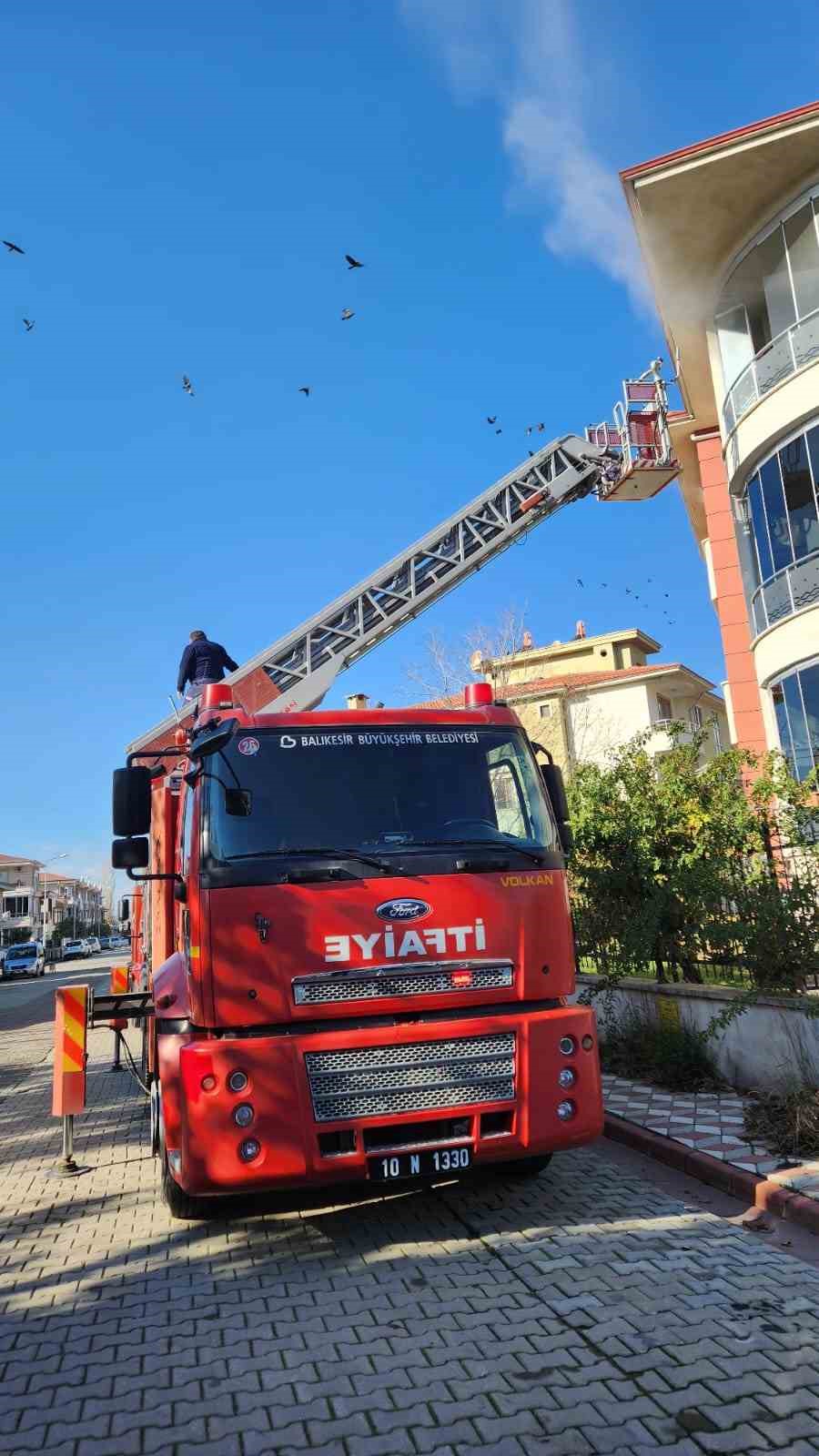 Evde &ccedil;ıkan yangın korkuttu
