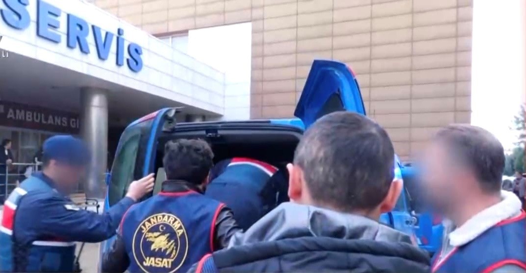 Milyonluk vurgun yapan sahte evlilik şebekesi Denizli&rsquo;de yakalandı
