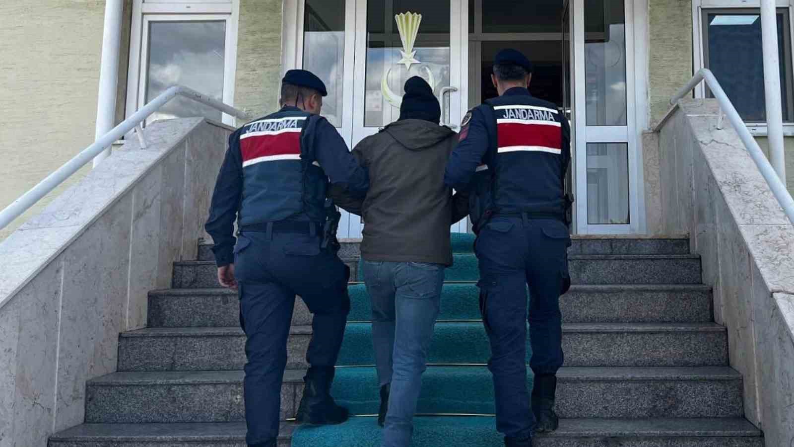 Kırıkkale&rsquo;de aranan 2 firari h&uuml;k&uuml;ml&uuml; yakalandı
