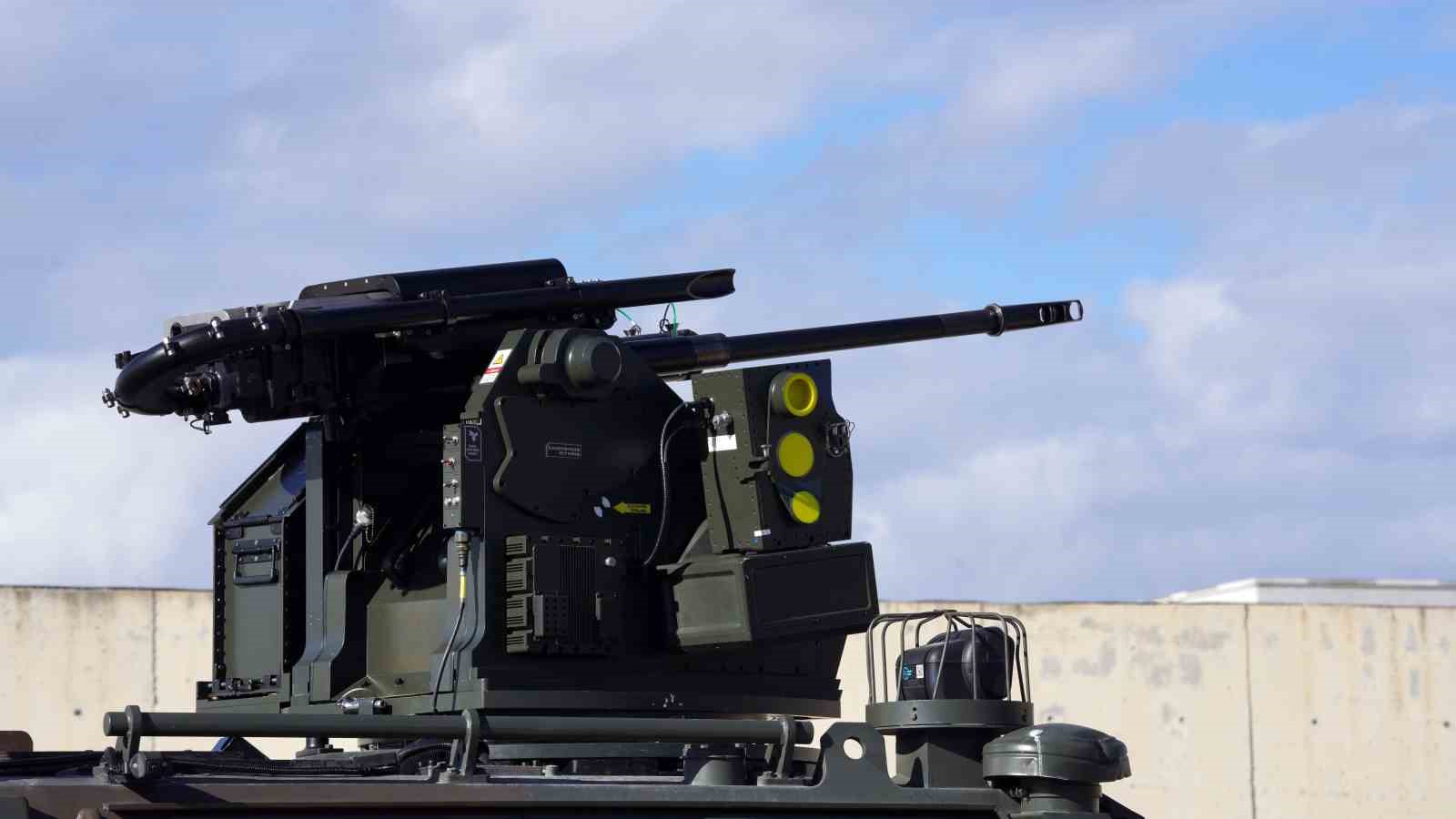 Orta kalibre top Türkiye’de göreve hazır