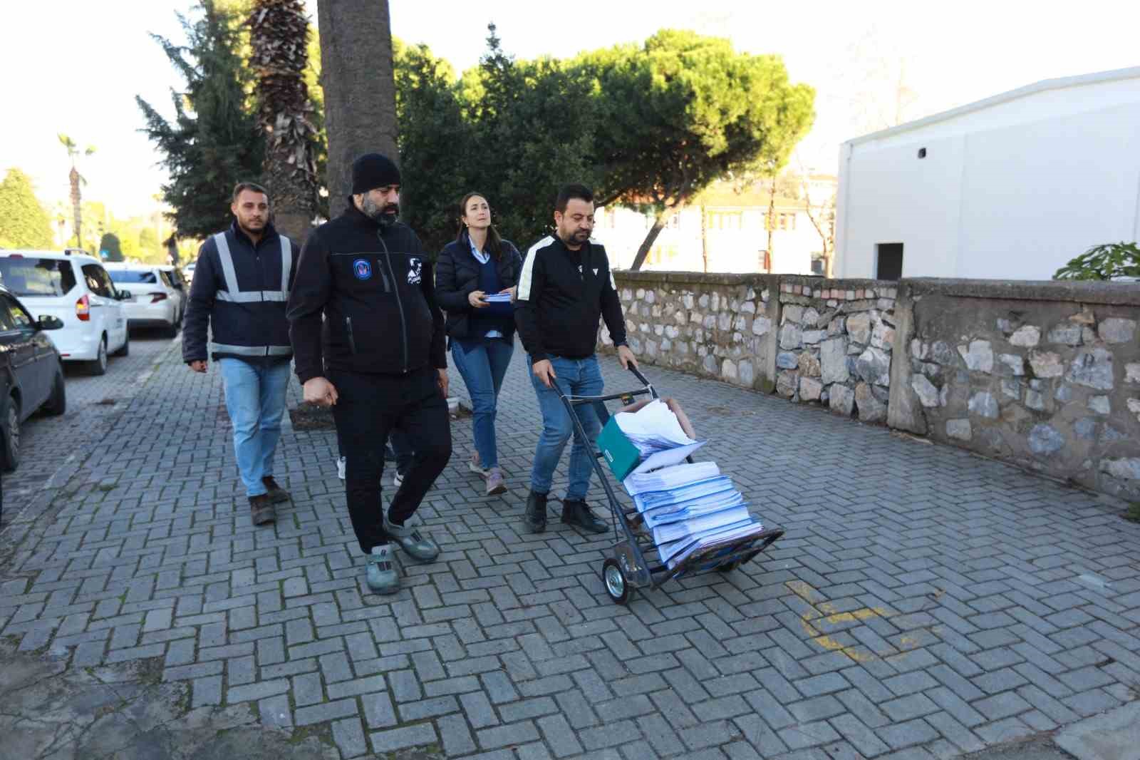 Meryem Ana Evi otoparkı için toplanan imzalar teslim edildi
