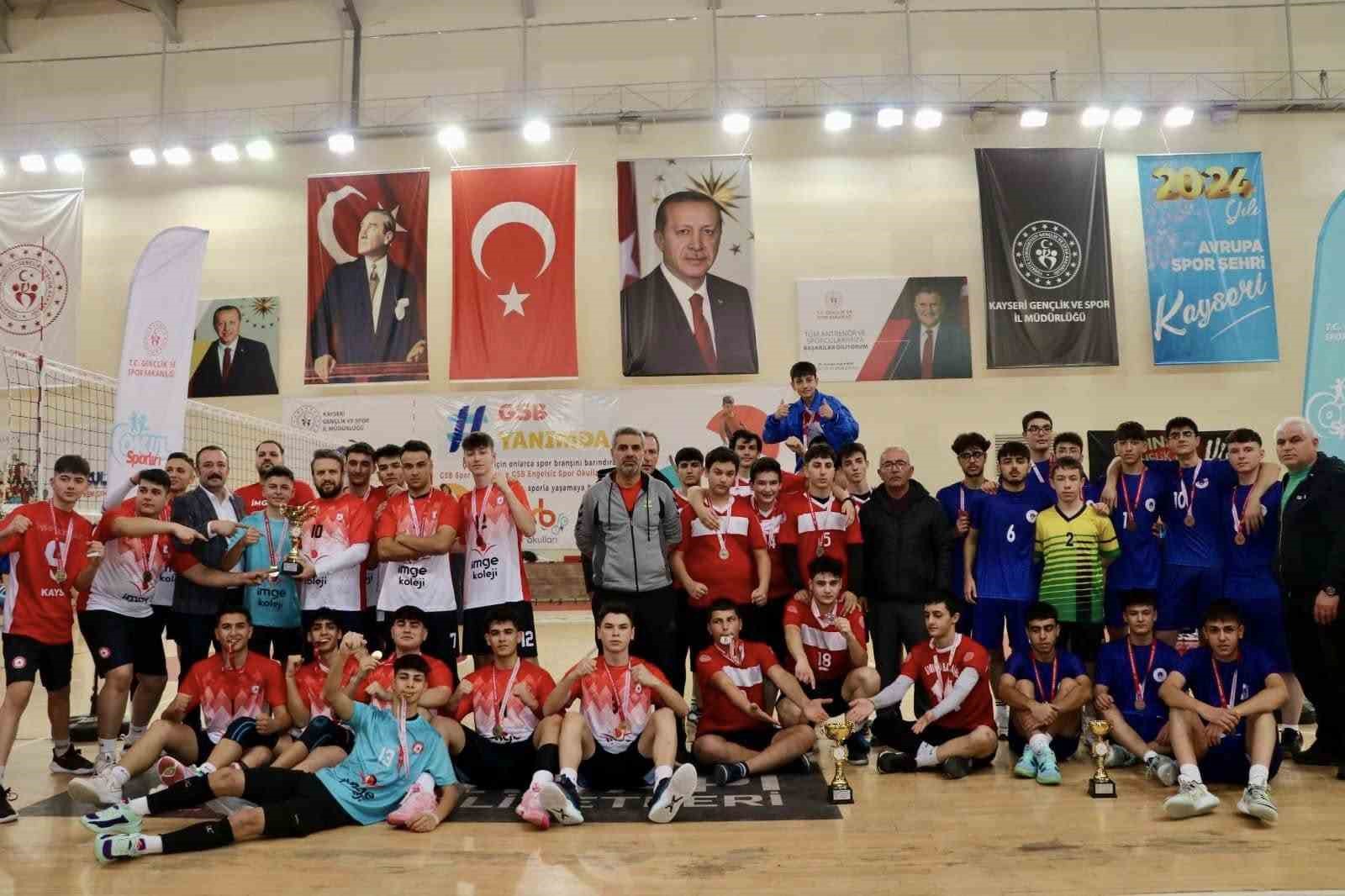 Okul sporları Voleybol Genç A Erkek ve Kız maçları sona erdi
