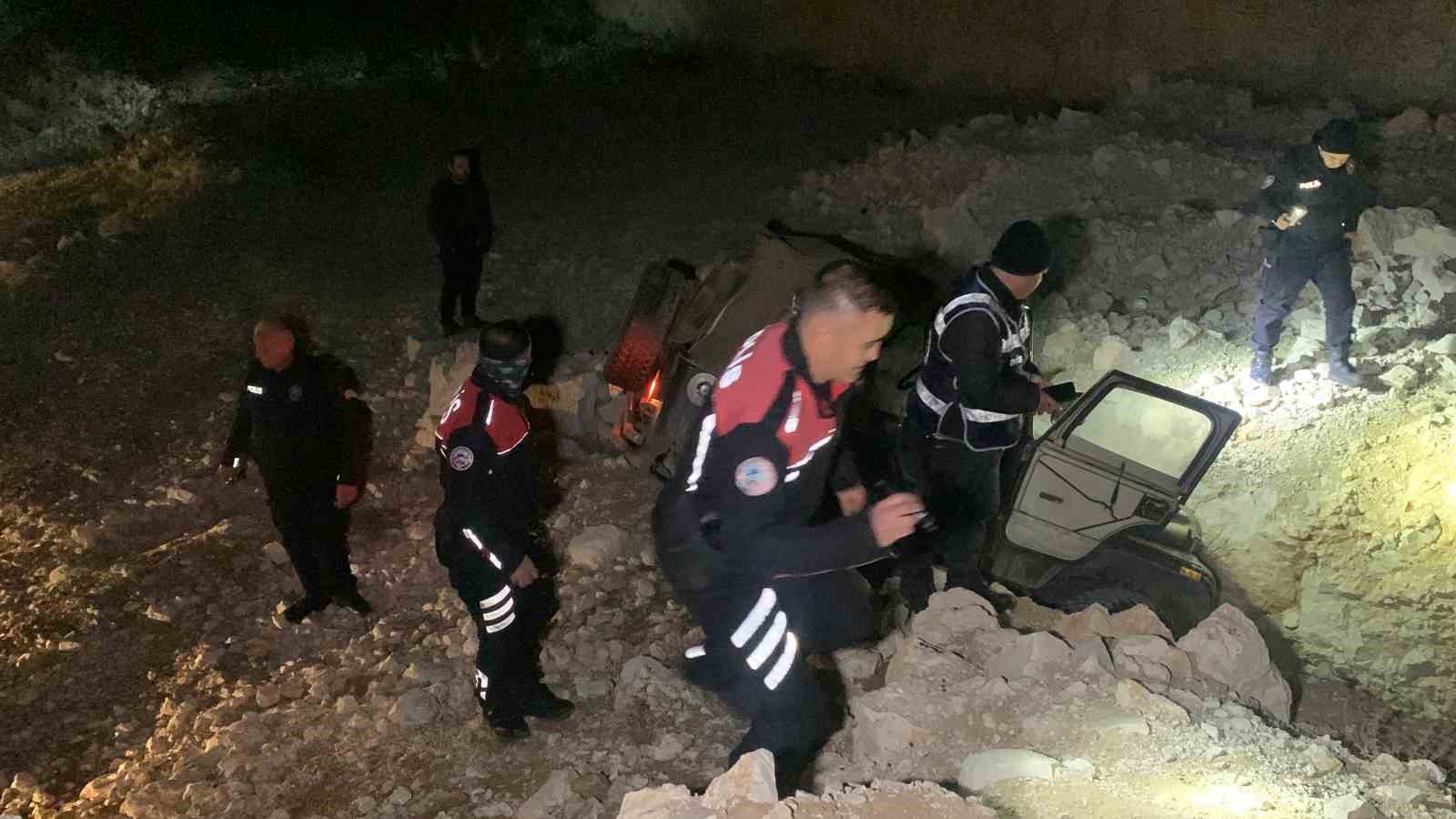 Karaman’da ‘dur’ ihtarına uymayan sürücü kaza yaptı