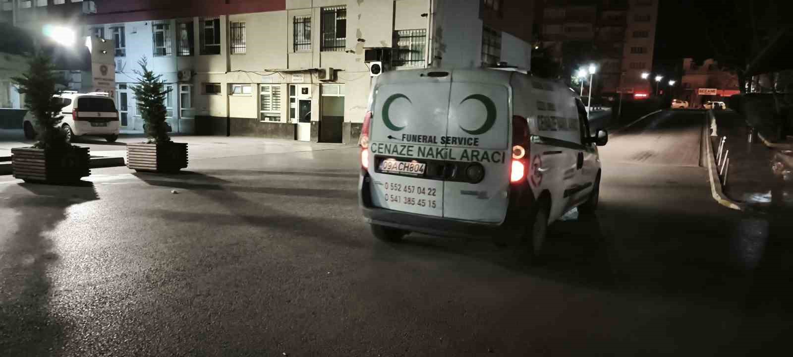 Arkadaşının oğlu tarafından bı&ccedil;aklanan adam hayatını kaybetti
