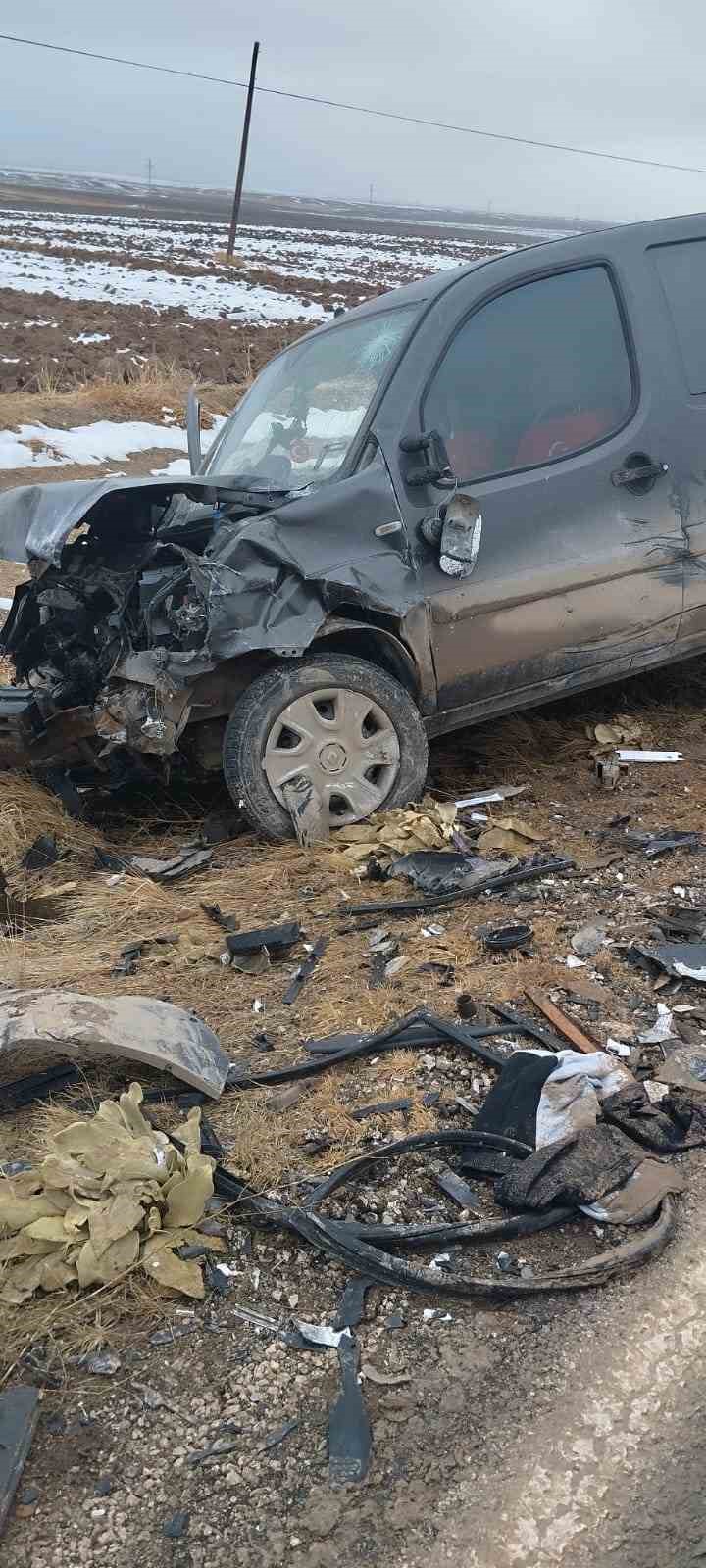 Kahramanmaraş&rsquo;ta zincirleme trafik kazası: 1 &ouml;l&uuml;, 3 yaralı
