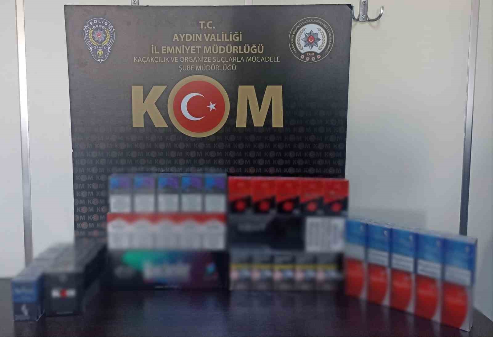 Taşıdığı koliden kaçak sigara çıktı
