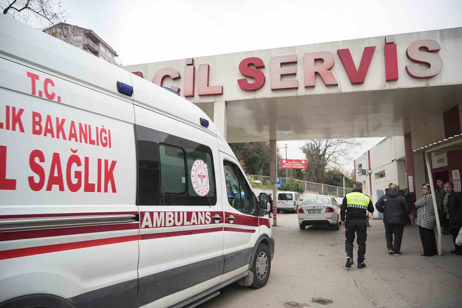 Bakan Memişoğlu adliyedeki saldırıda yaralanan askerleri ziyaret etti
