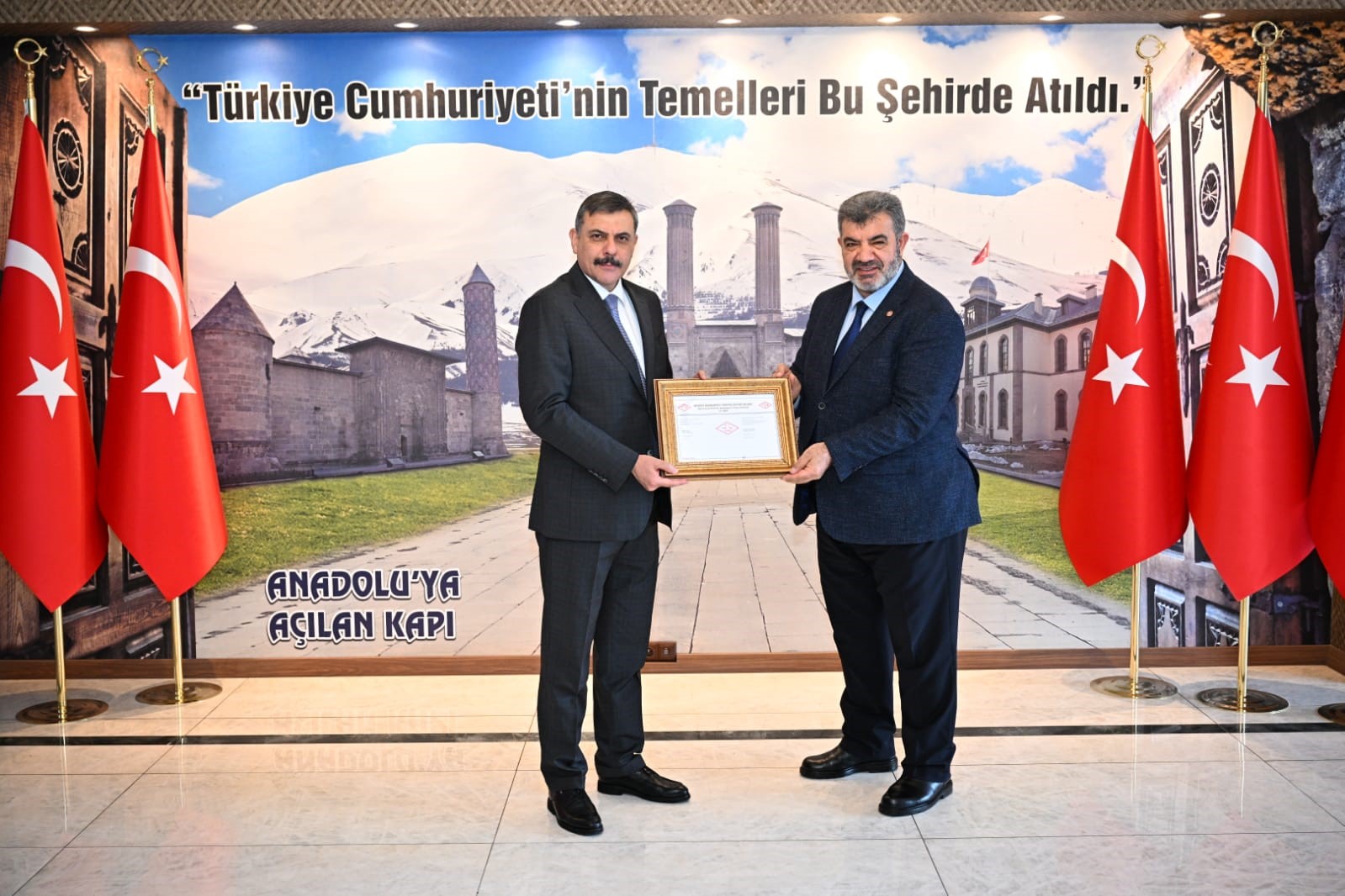 Erzurum Valiliği, ISO 10002 m&uuml;şteri memnuniyeti y&ouml;netim sistemi belgesini aldı
