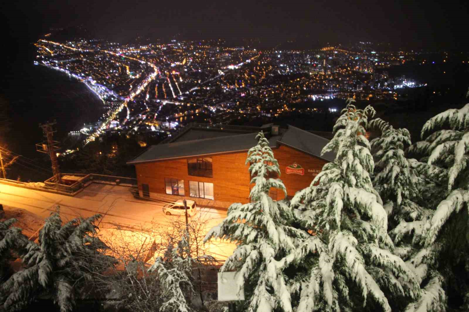 Boztepe beyaz gelinliğini giydi
