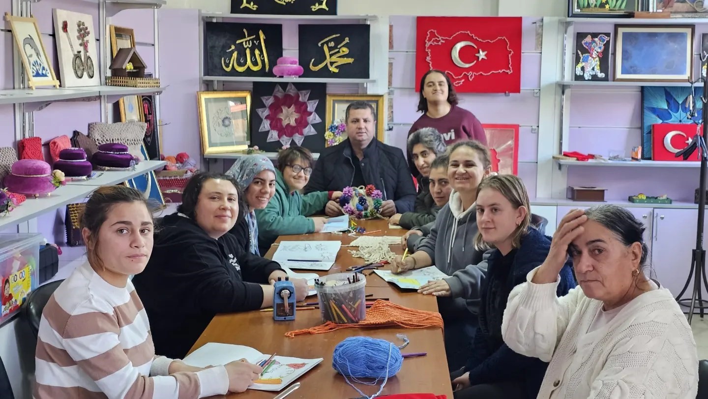 Erzincan Aile ve Sosyal Hizmetler İl Müdürü Demirci özel bireylerle buluştu