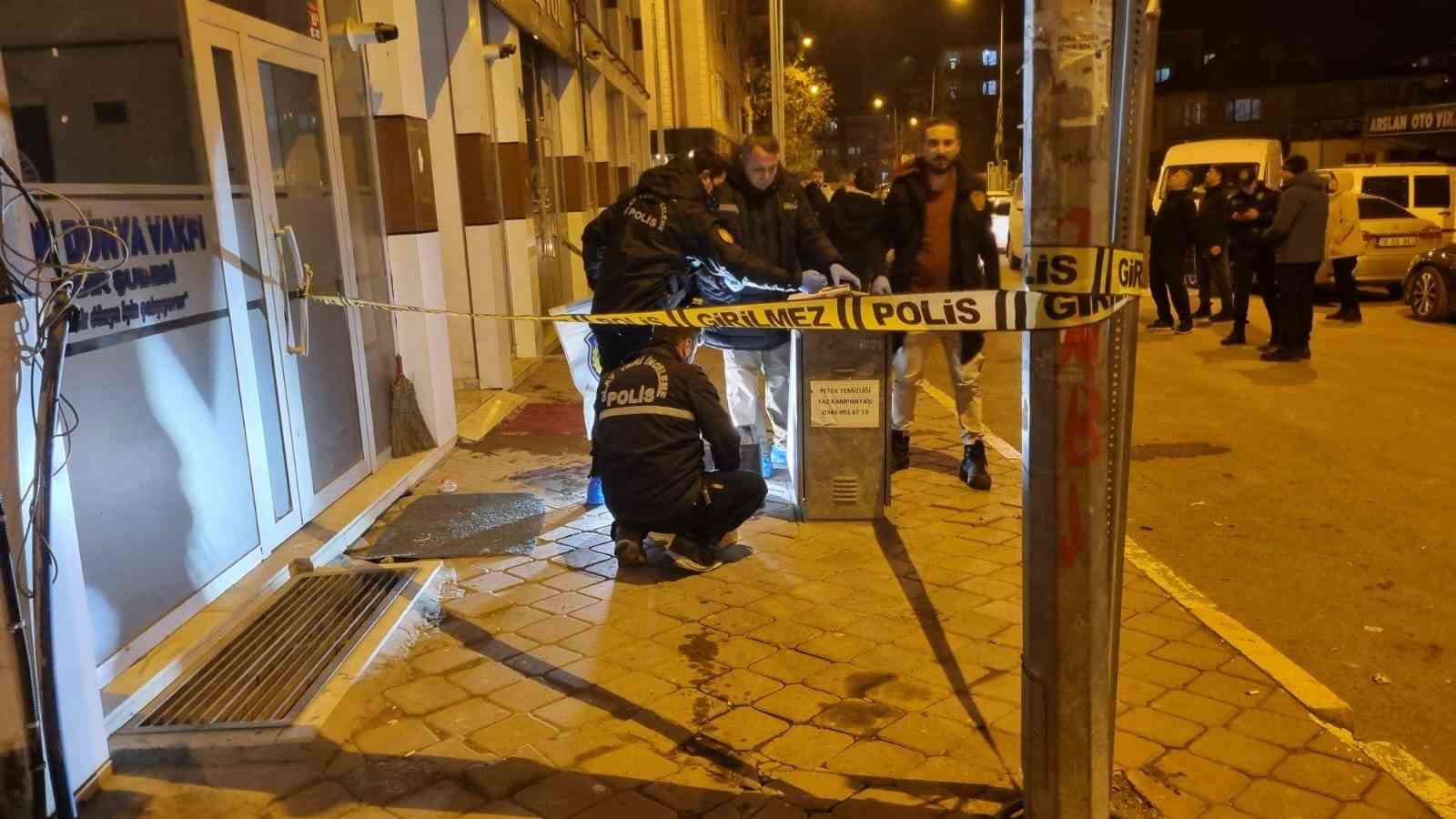 Iğdır’da AK Parti il binasına molotoflu saldırı