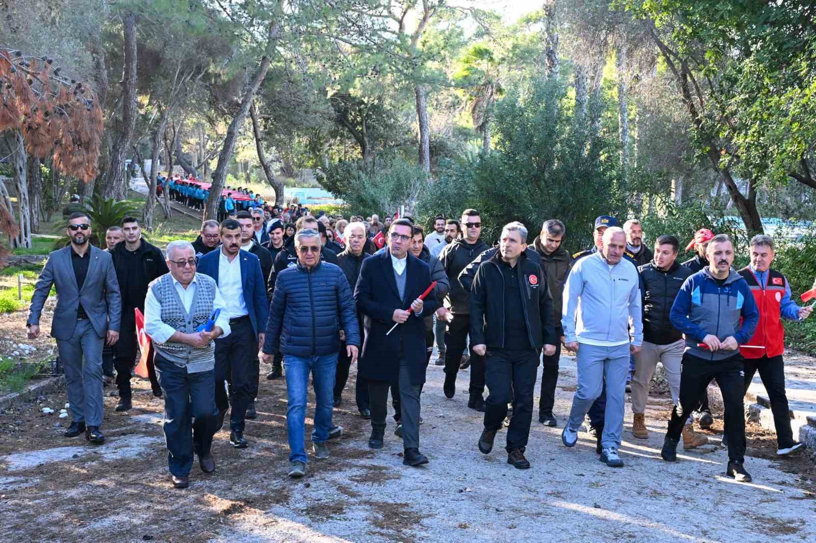 Antalya&rsquo;nın Kahramanı Mustafa Ertuğrul Aker, Kemer&rsquo;de anıldı
