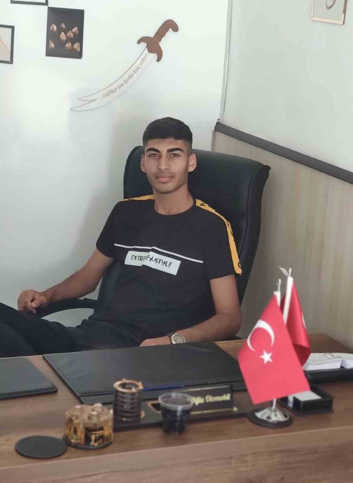 "İstanbul&rsquo;dan Eren ağabeyim gelmiş, hoş gelmiş" paylaşımından saatler sonra feci kaza
