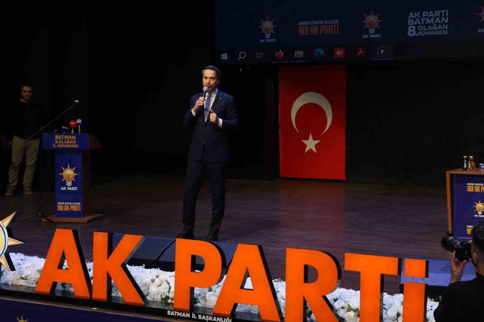 Bakan Bayraktar: "Türkiye olarak Somali’de, Libya’da, Karabağ’da, şimdi Suriye’de ve elbette ki Gazze’de mazlumların yanında olmaya devam edeceğiz"