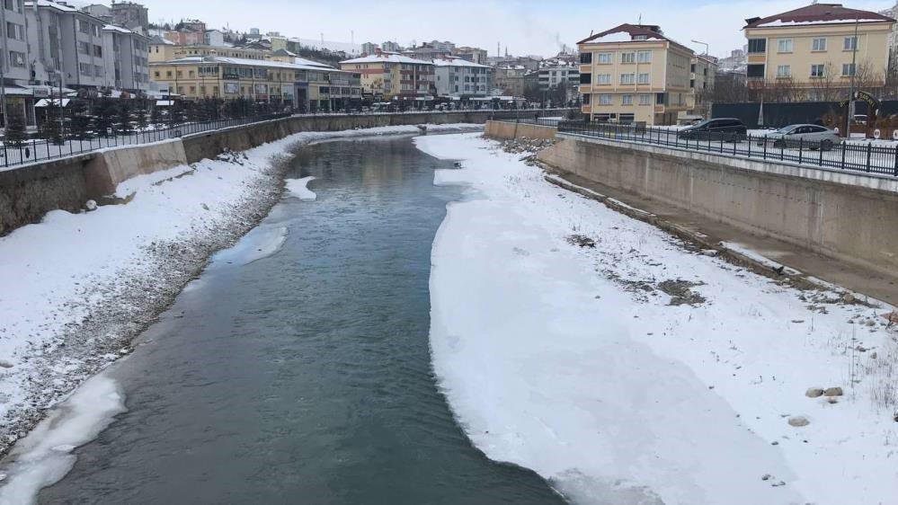 Bayburt buz kesti
