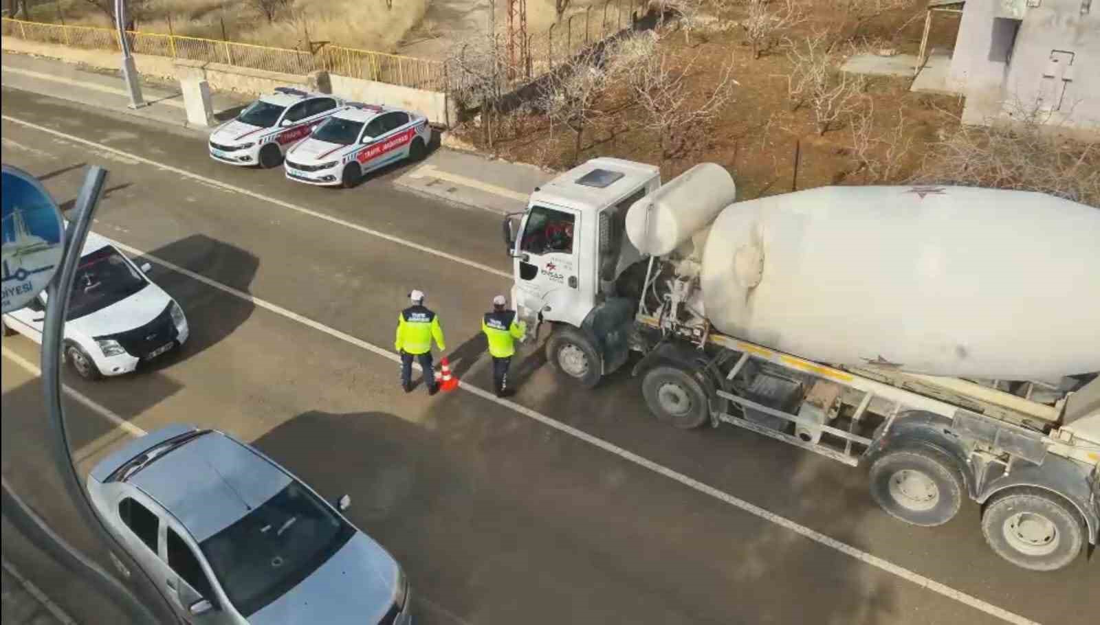 Siirt’te dron destekli trafik denetimi