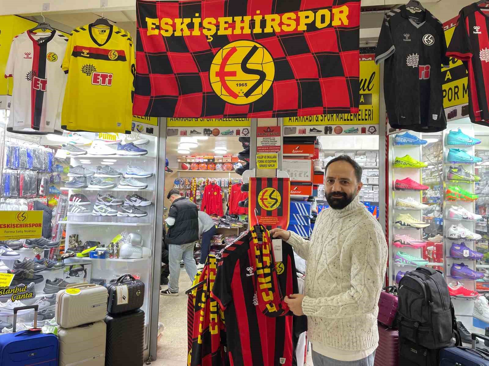 Eskişehirspor’un maç heyecanı forma satışlarına yansıdı