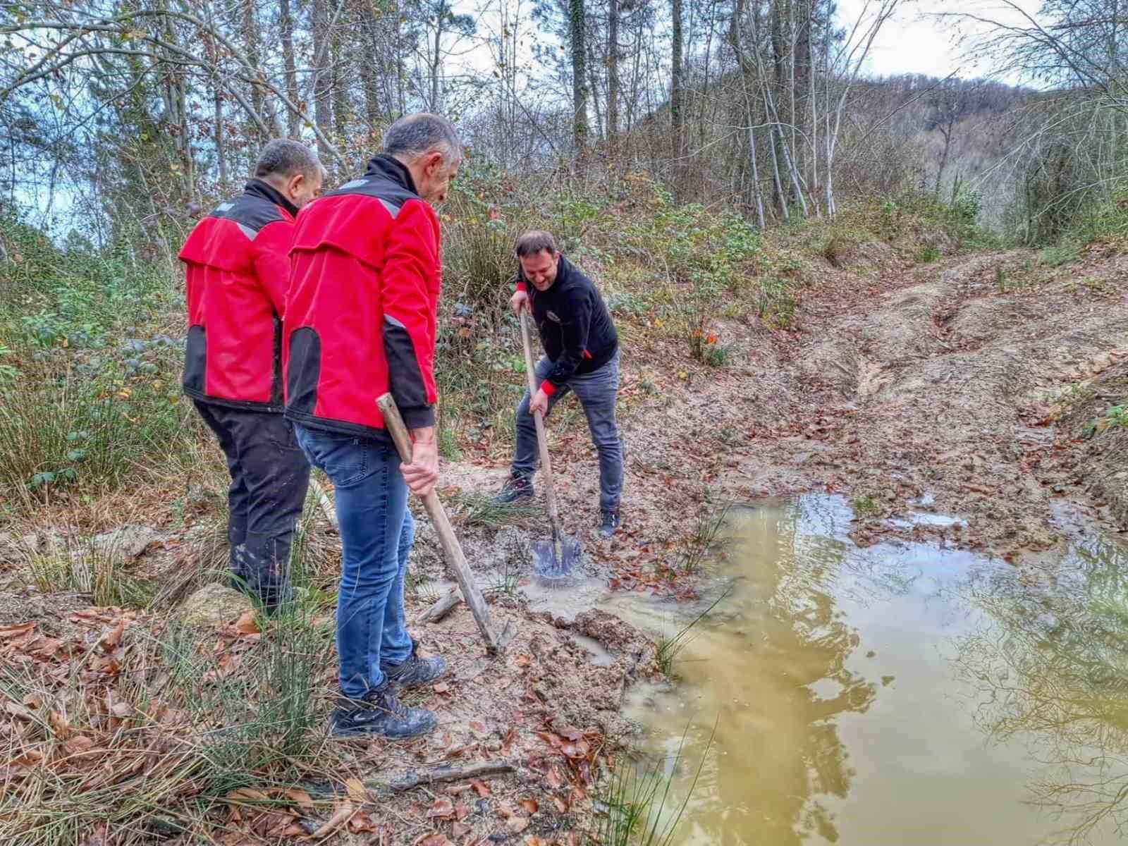 Doğada off-road ve trekking etkinliği
