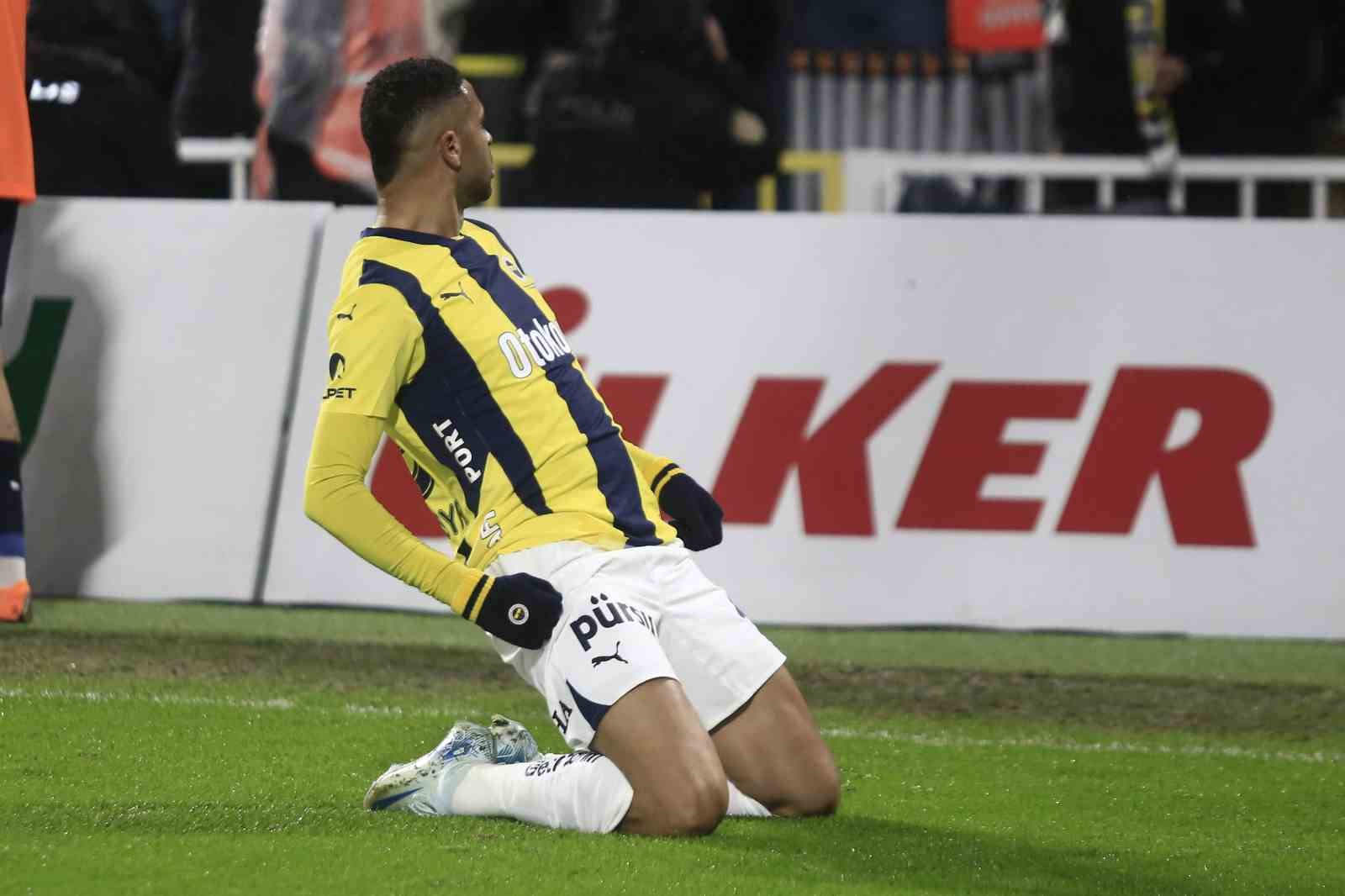 Youssef En-Nesyri’den 2 gol
