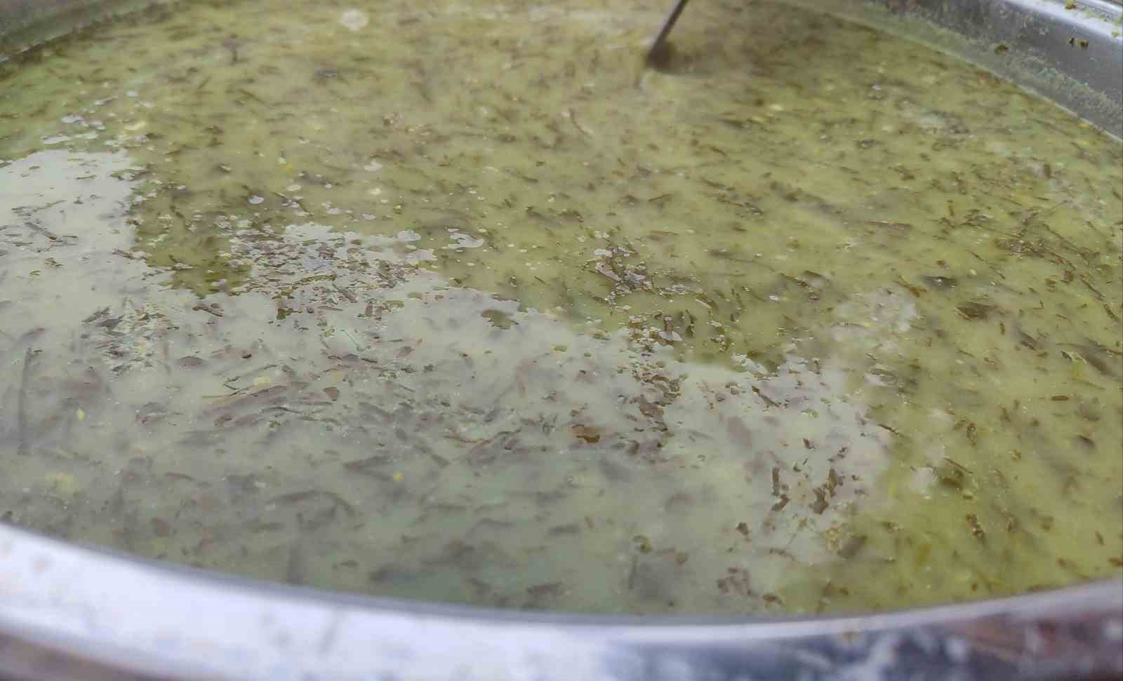 Tirşik &ccedil;orbası kışın en g&ouml;zde yemeği oldu
