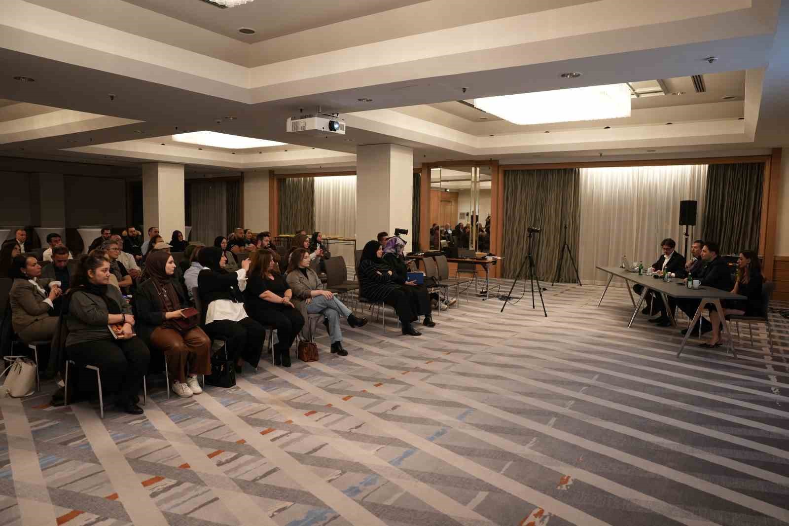 D&uuml;nyayı kasıp kavuruyor, s&uuml;rekli ekrana maruz kalmak tetikliyor
