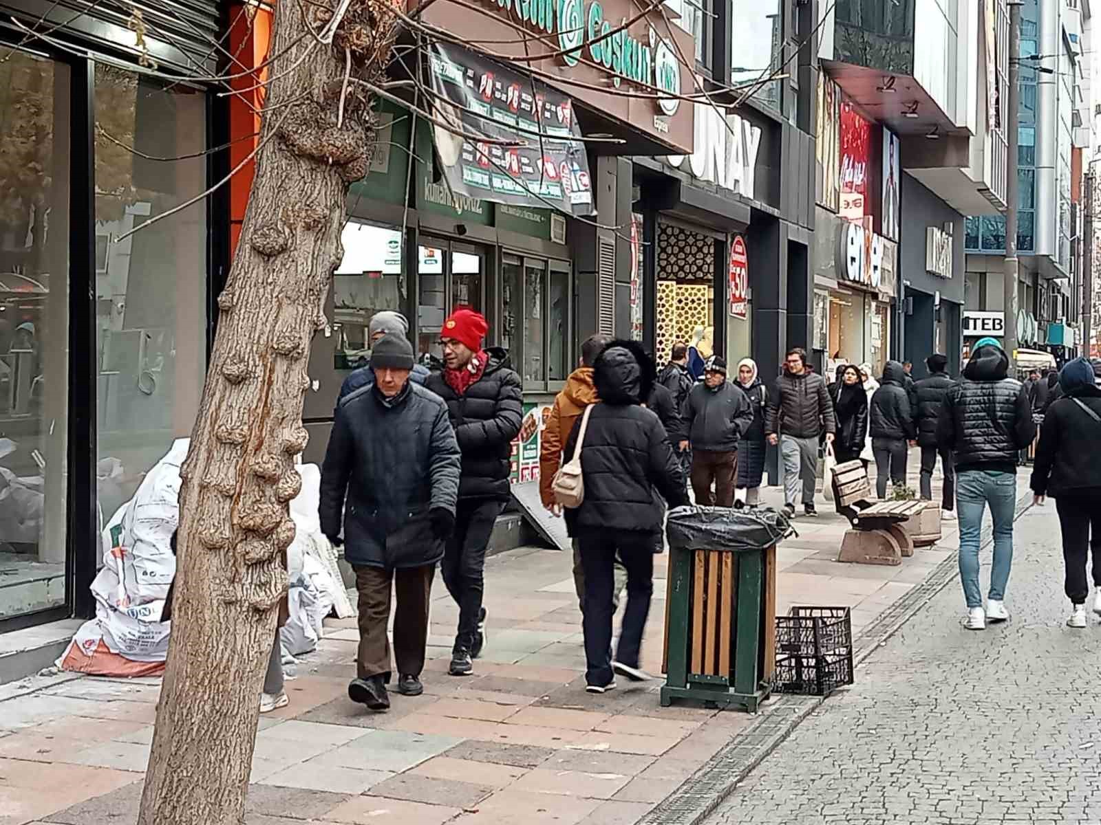 Eskişehirpor ma&ccedil;ına taraftardan erken hazırlık
