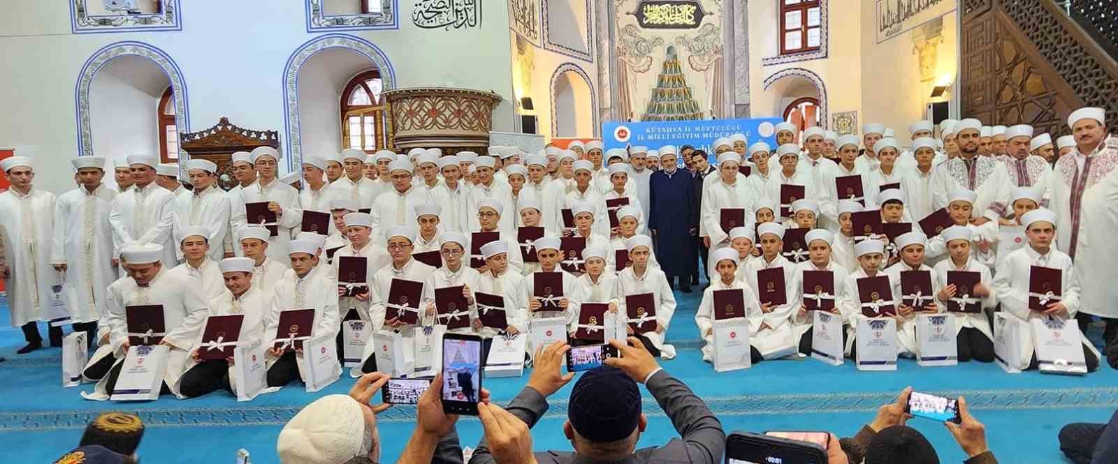 K&uuml;tahya&rsquo;da hafızlık icazet t&ouml;reni
