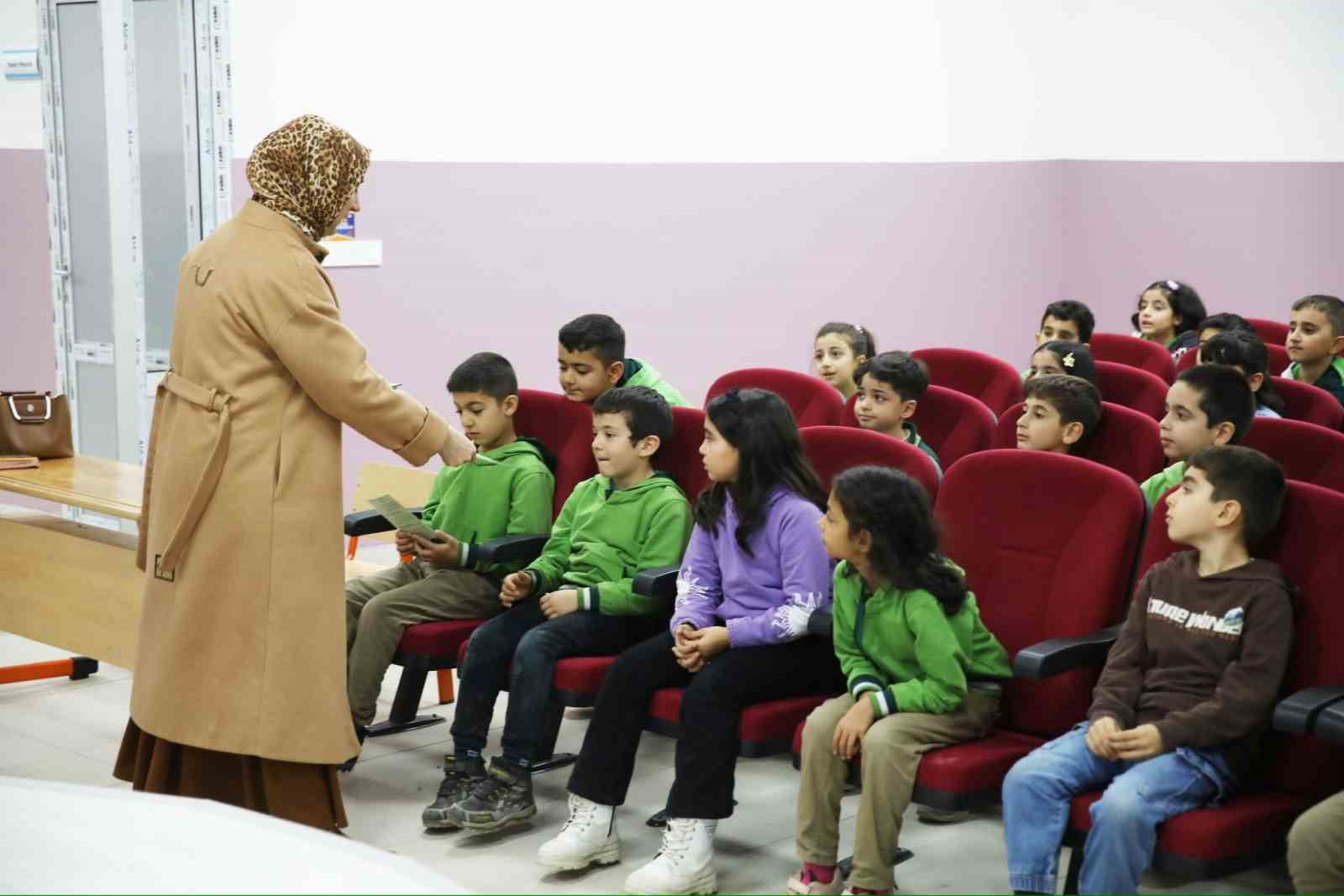 Battalgazi Belediyesi’nden öğrencilere sıfır atık eğitimi
