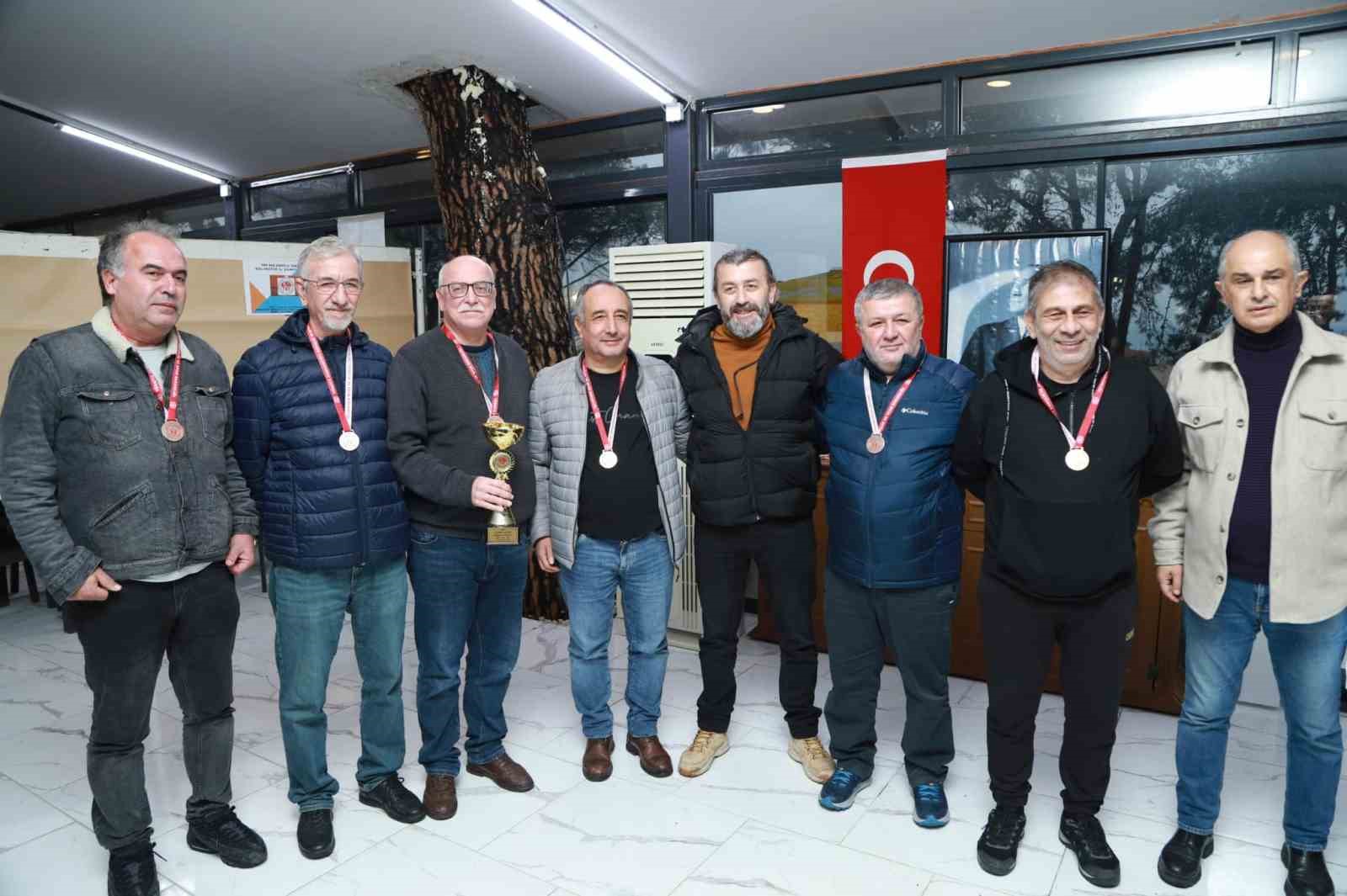 Bri&ccedil; Balıkesir il şampiyonası Burhaniye&rsquo;de ger&ccedil;ekleşti
