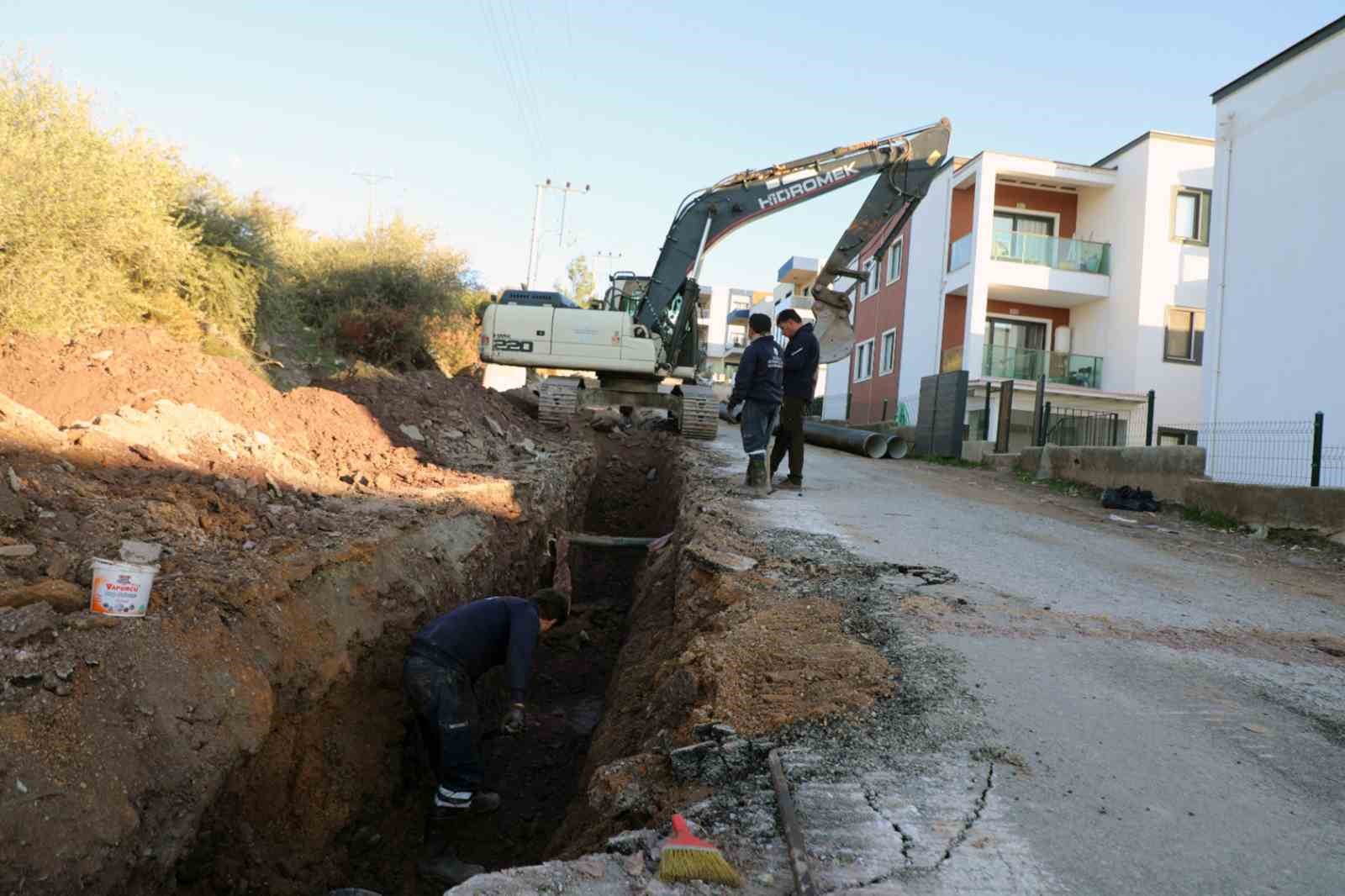 Bodrum Mumcular mahallesinde içme suyu hatları yenileniyor
