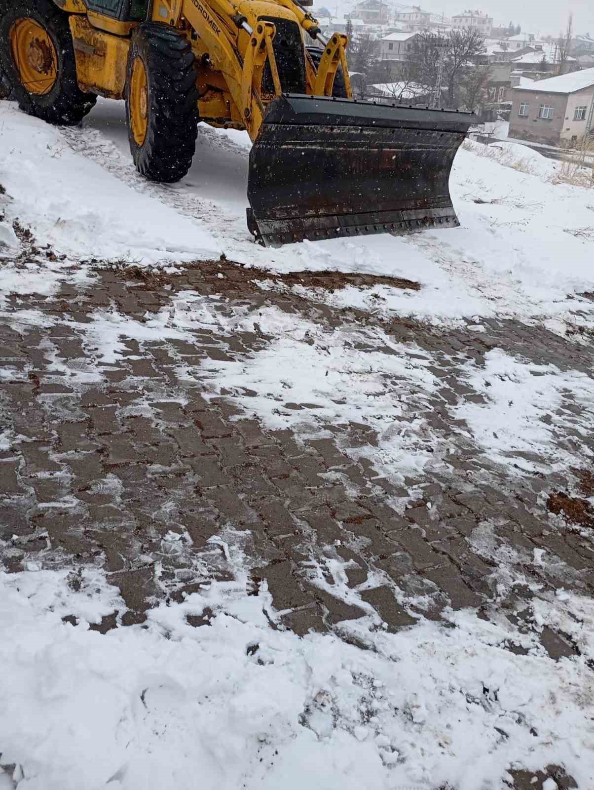 Ayağını kıran vatandaşın imdadına Bünyan Belediyesi yetişti
