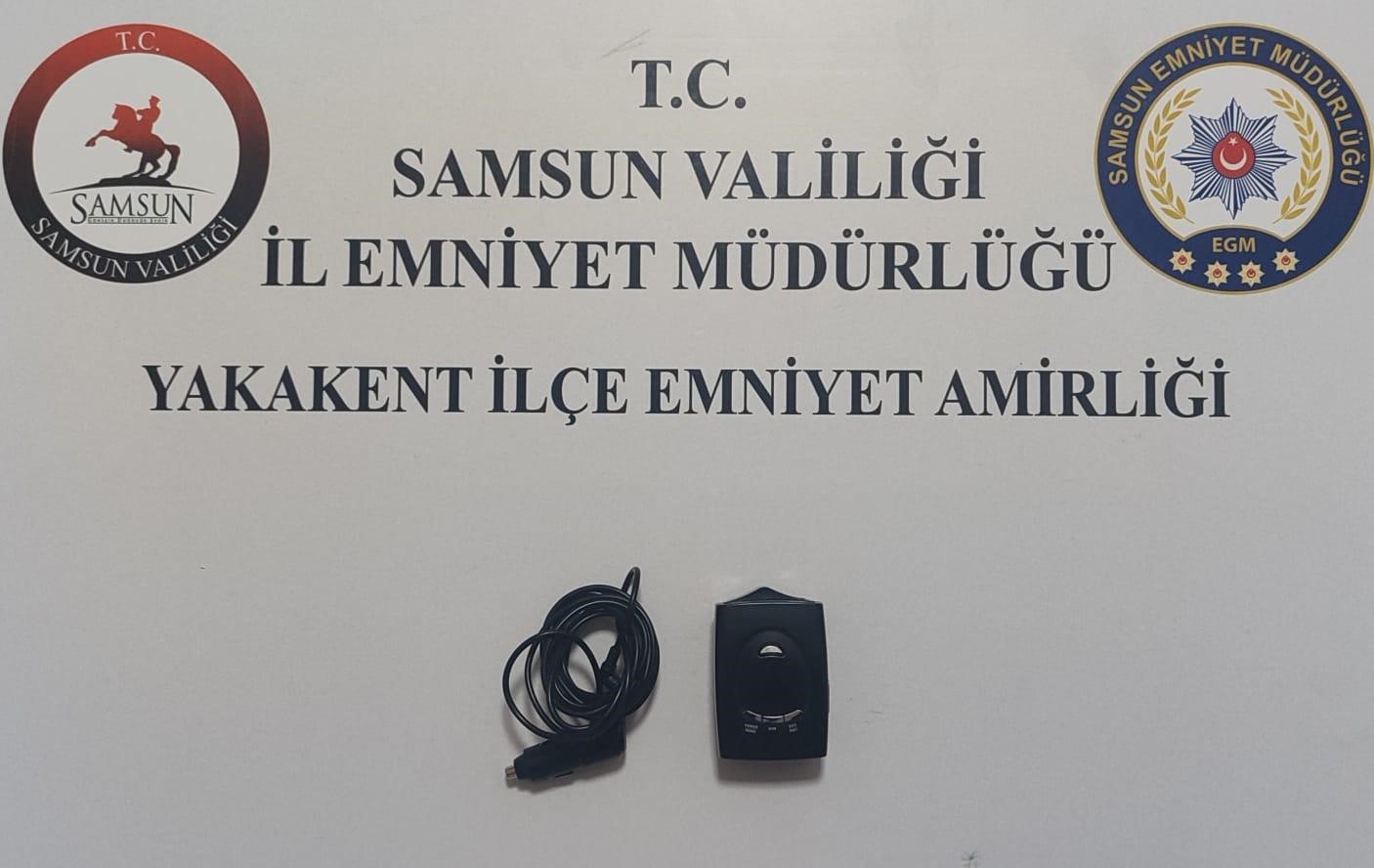 Samsun’da bir araçta radar tespit cihazı ele geçirildi