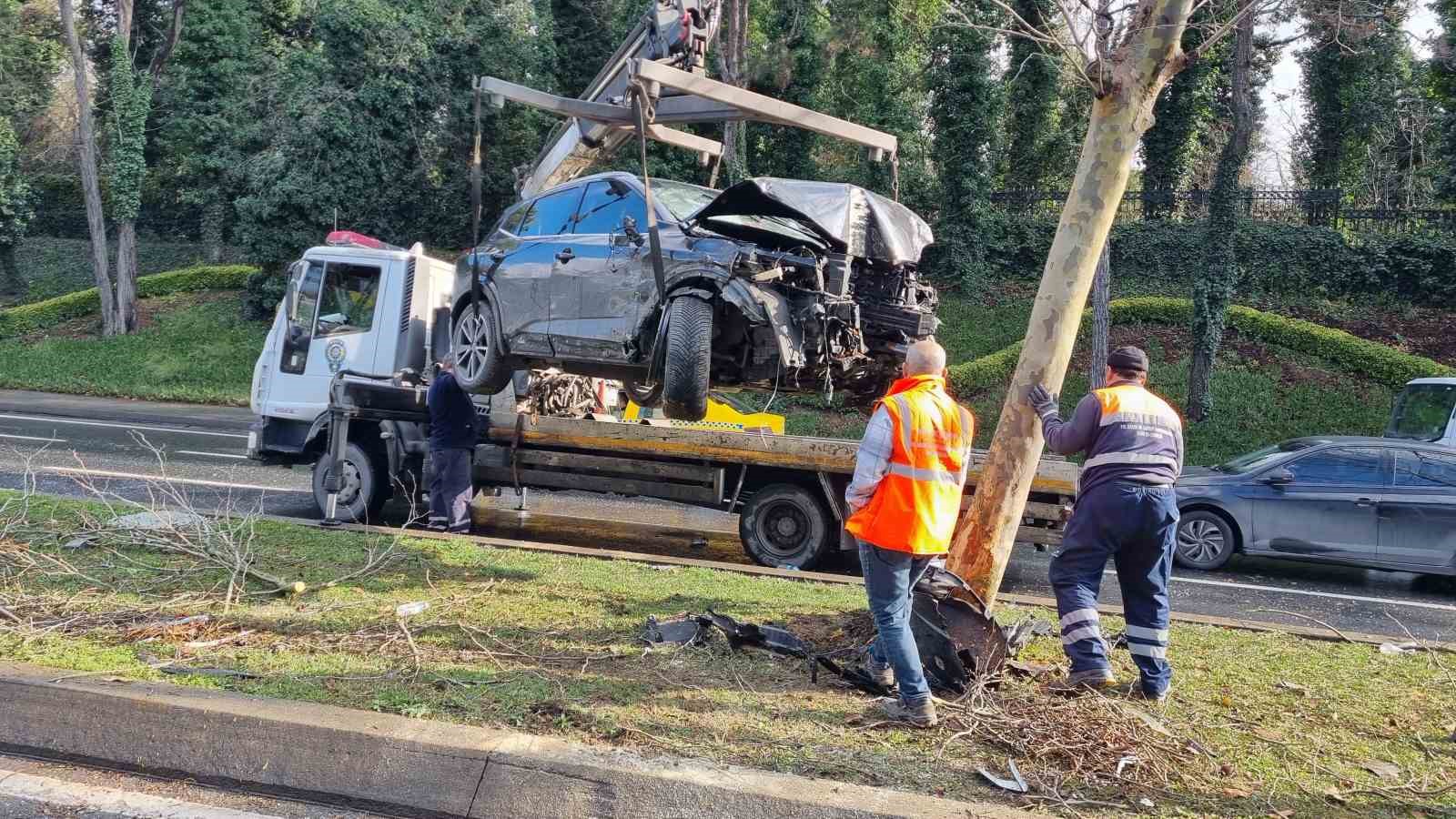 Sarıyer’de makas atan sürücü kazaya neden oldu: 2 yaralı
