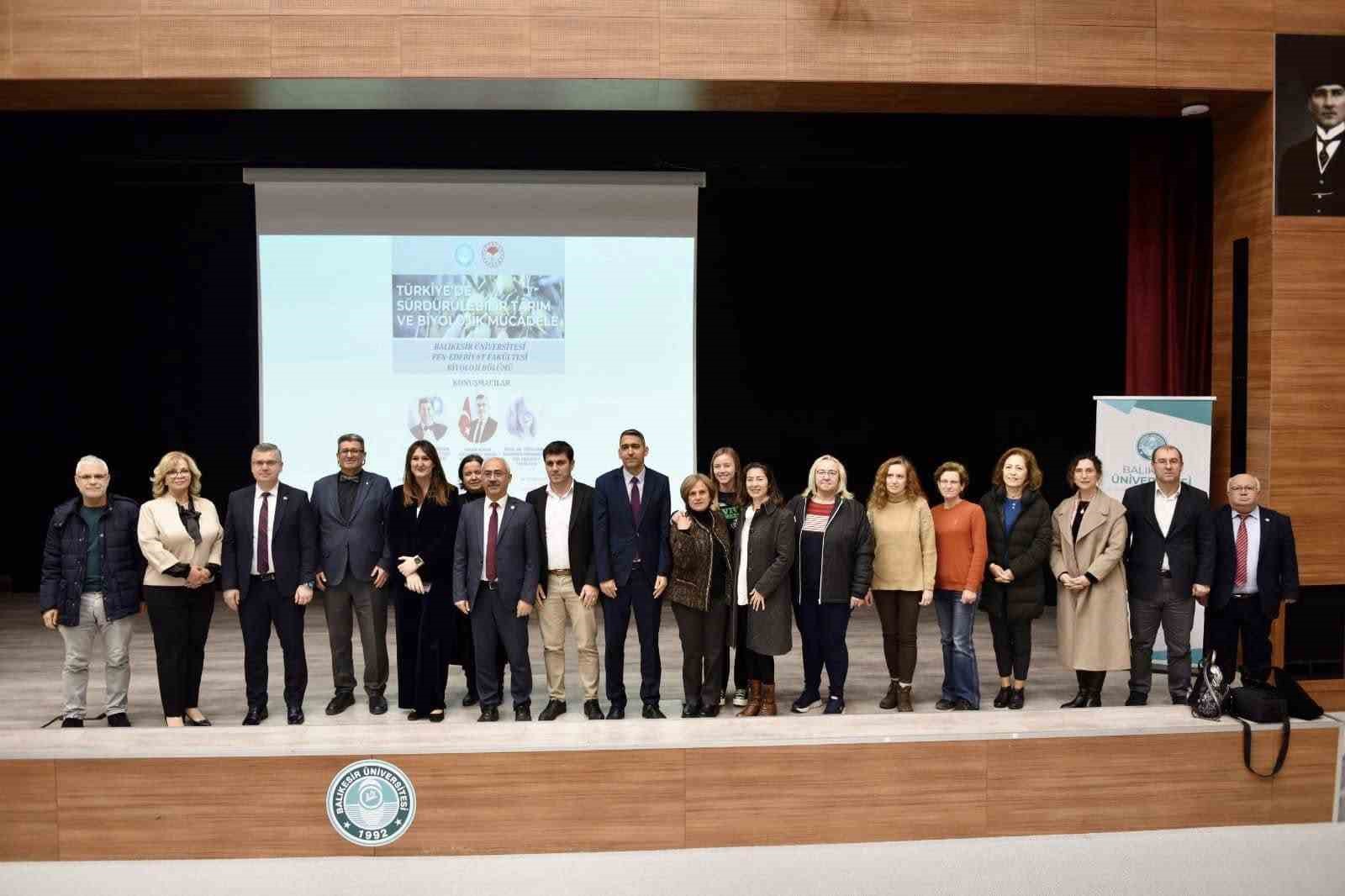 Balıkesir’de sürdürülebilir tarım ve biyolojik mücadele paneli düzenlendi
