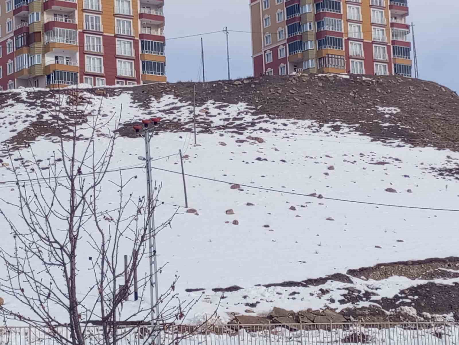 Bayburt Belediyesinin görmezden geldiği soruna CHP dikkat çekti
