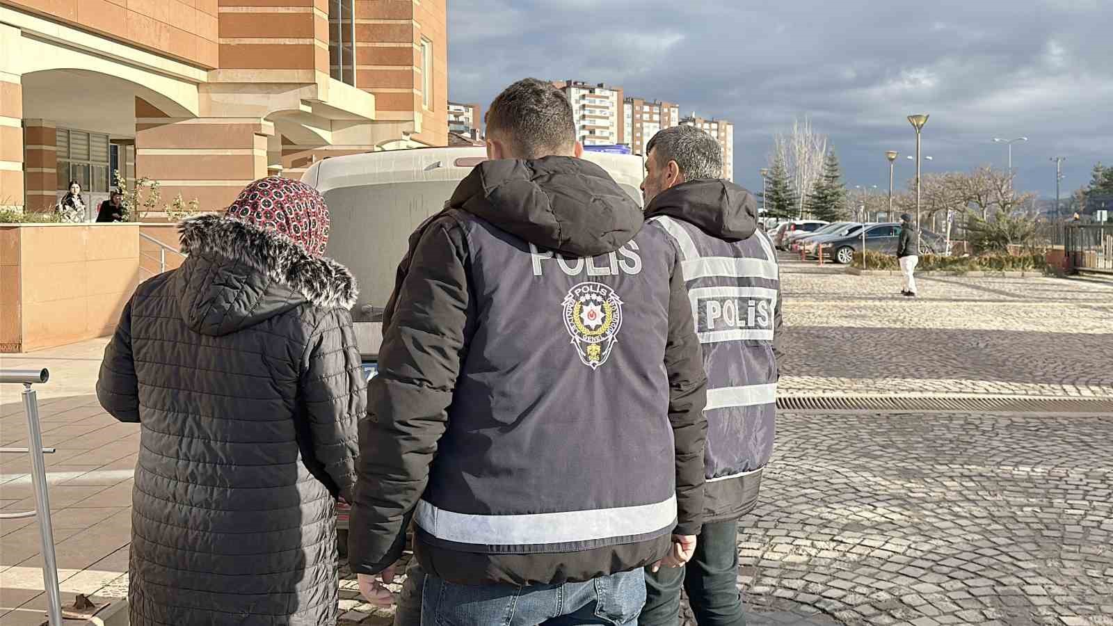 ’Cinsel istismar’ suçundan 16 yıl hapis cezasına çarptırıldı, duruşma salonunda tutuklandı
