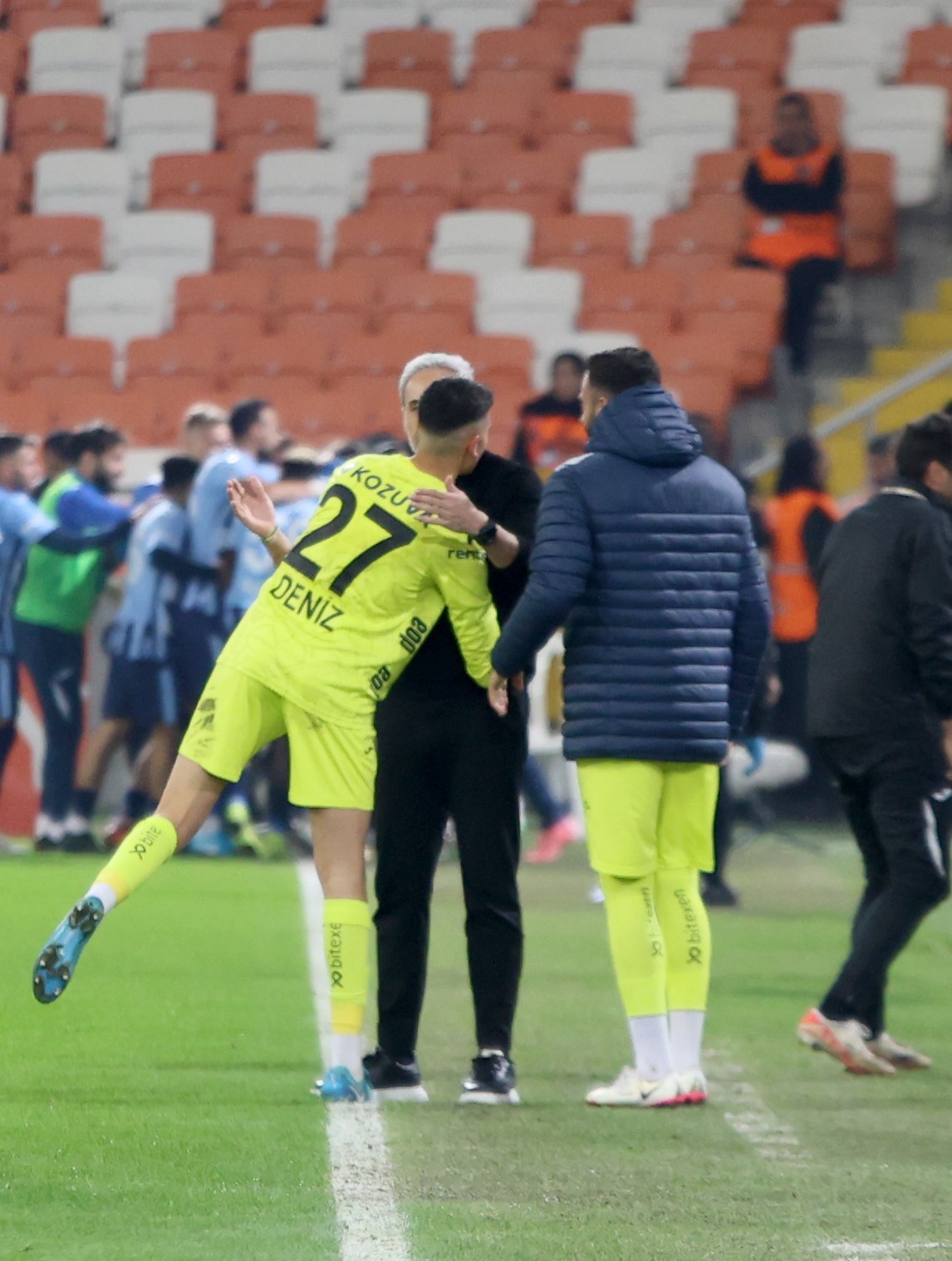 Trendyol Süper Lig: Adana Demirspor: 2 - Beşiktaş: 0 (İlk yarı)
