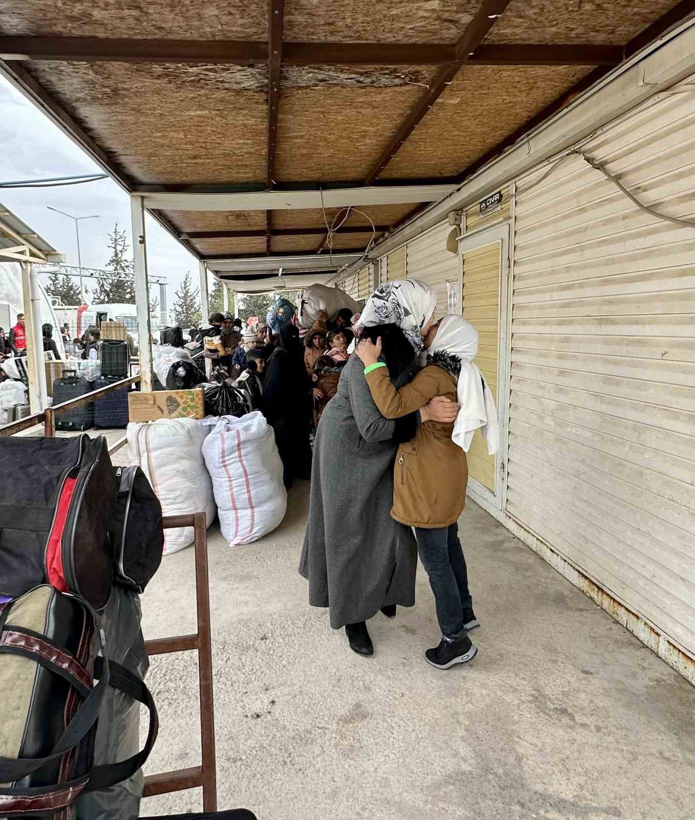 T&uuml;rkiye&rsquo;den Suriye&rsquo;ye d&ouml;n&uuml;şler her ge&ccedil;en g&uuml;n artıyor
