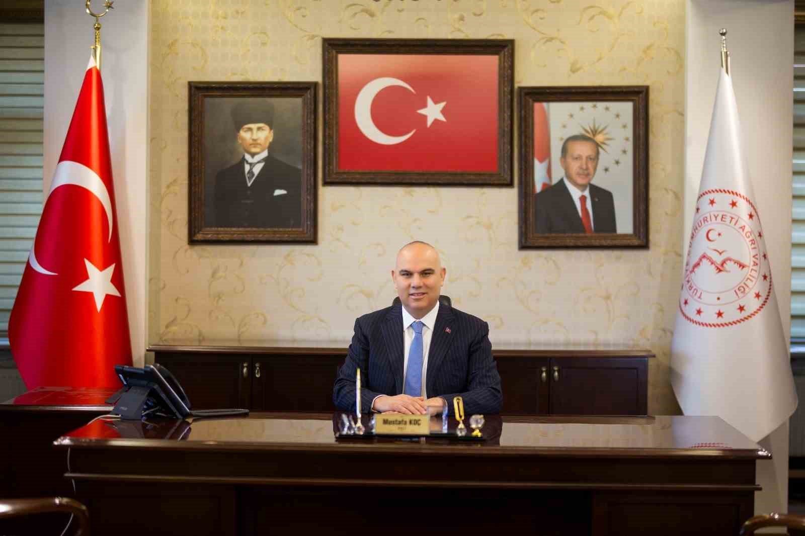 Ağrı Valisi Mustafa Koç kalp krizi geçirdi