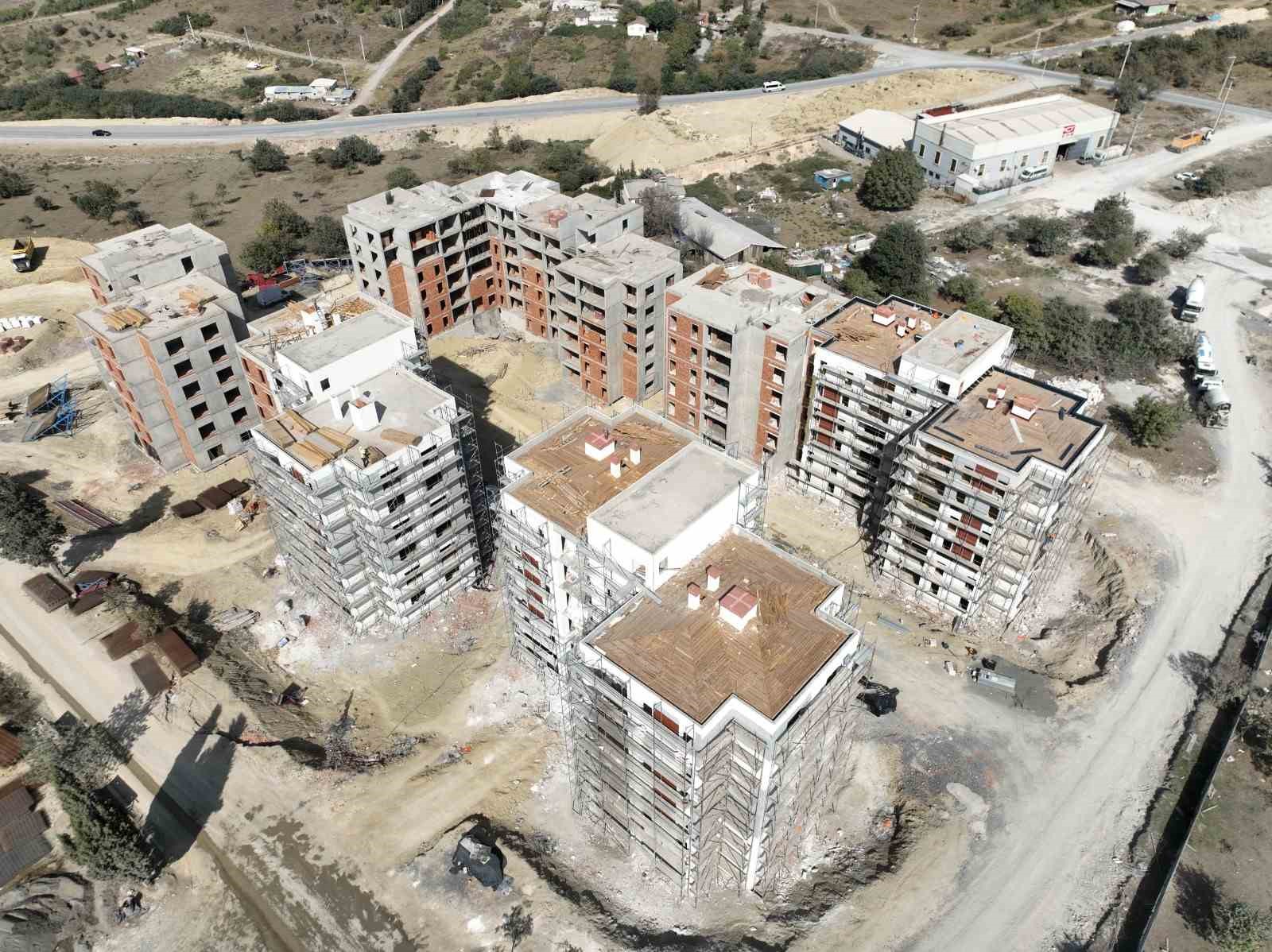 Dilovası&rsquo;nda ilk konutlar y&uuml;kseliyor
