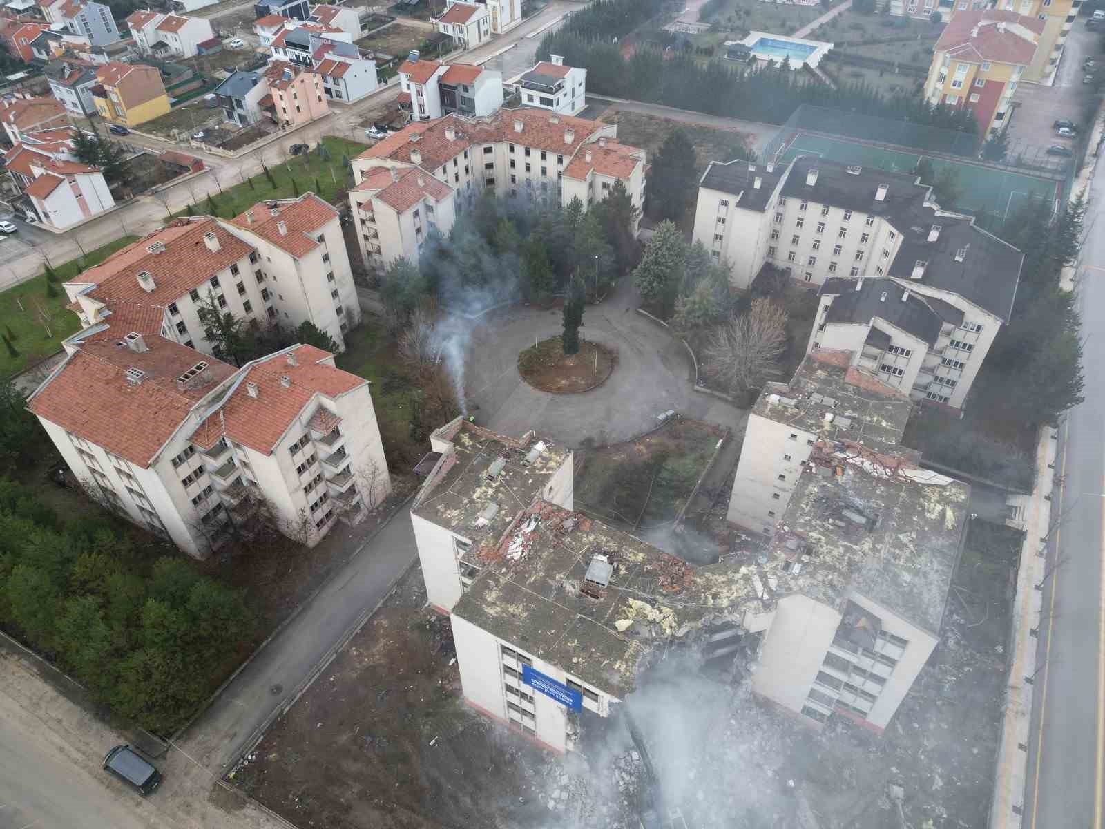 Başkan Aşgın&rsquo;a vatandaşlardan &lsquo;kentsel d&ouml;n&uuml;ş&uuml;m&rsquo; teşekk&uuml;r&uuml;
