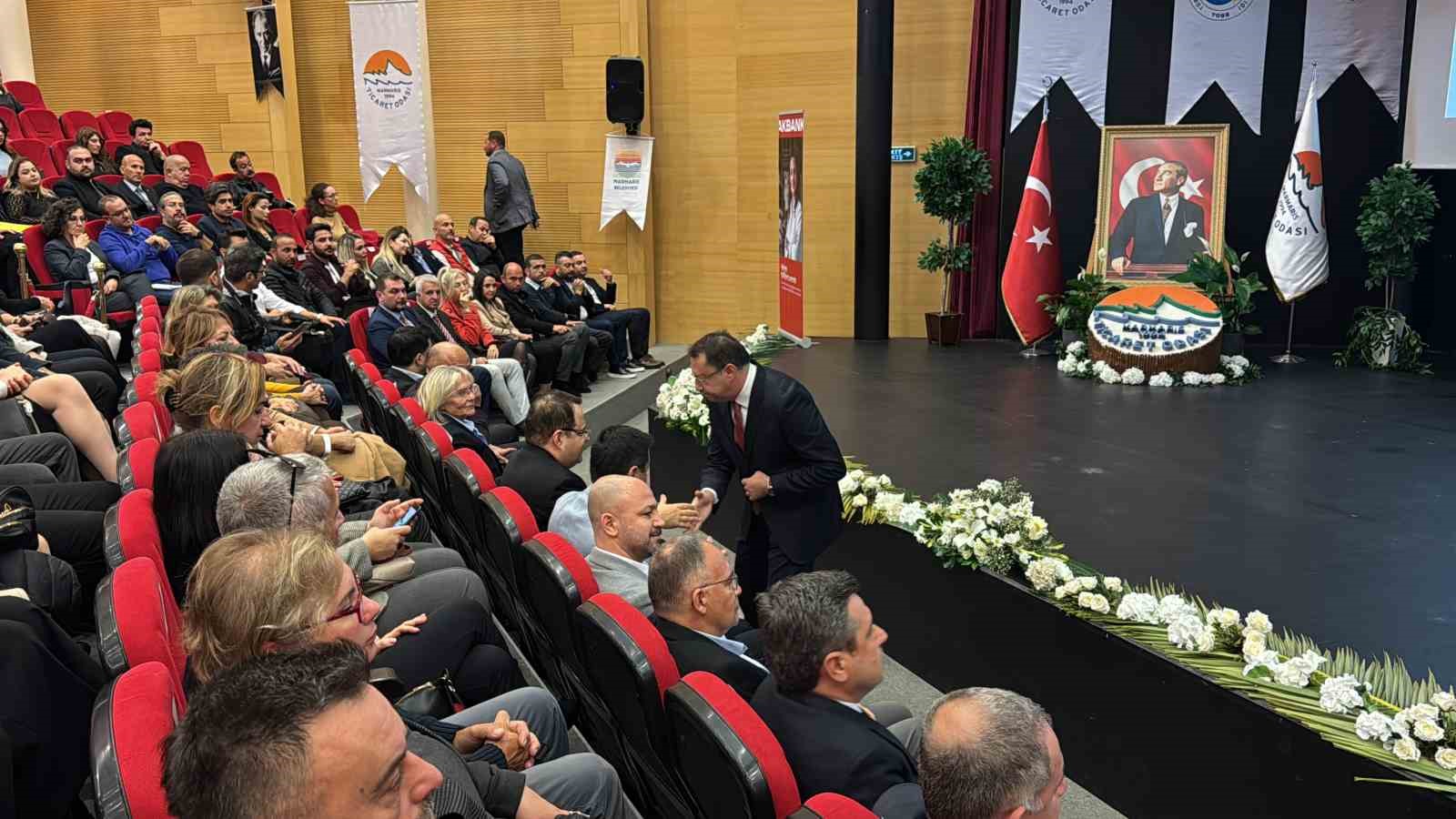 ’Dünyaya Karşı Türkiye’ konferansı Marmaris’te yapıldı
