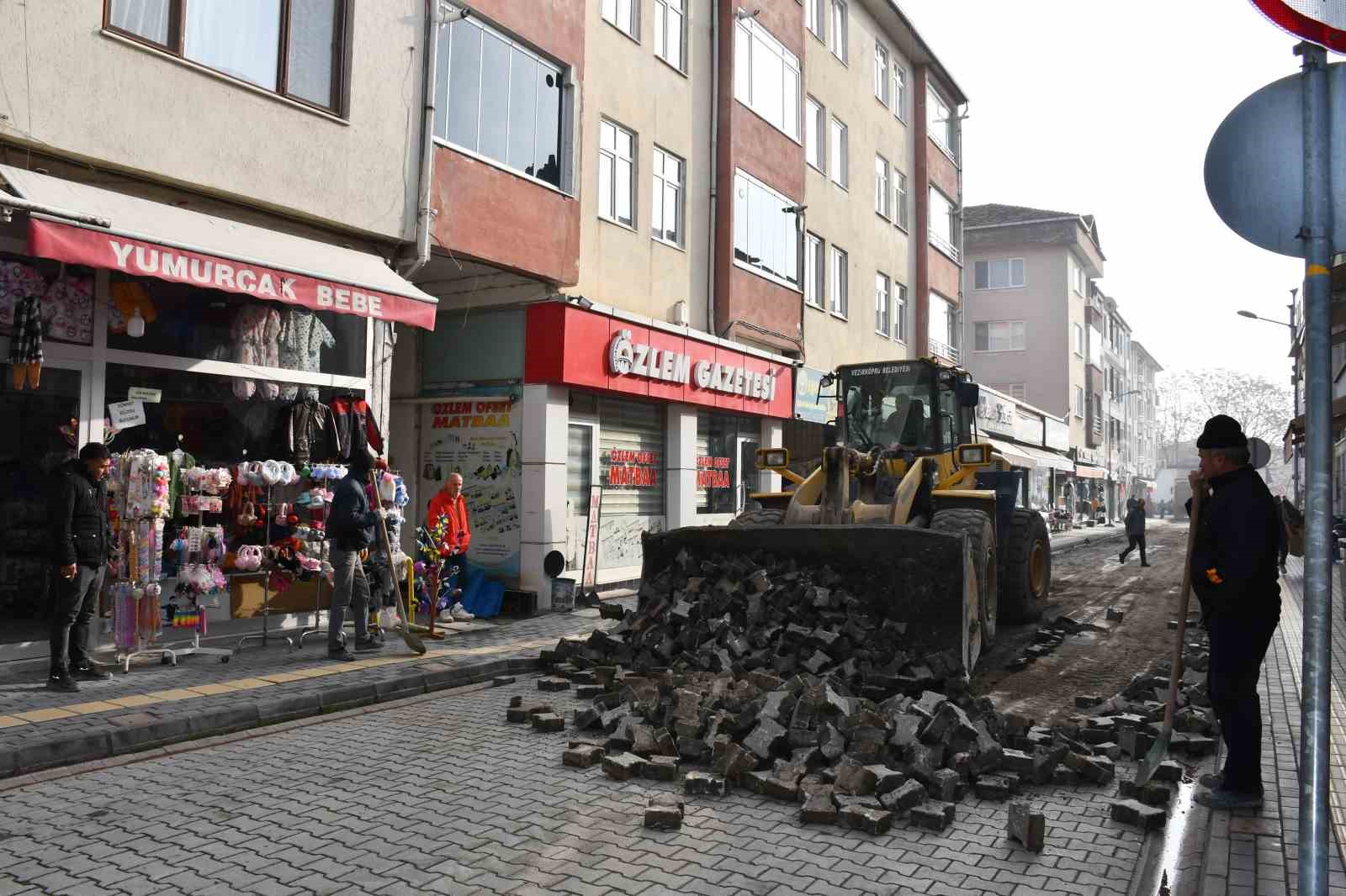 Vezirköprü’de sokak sağlıklaştırma ve güzelleştirme çalışmaları başladı
