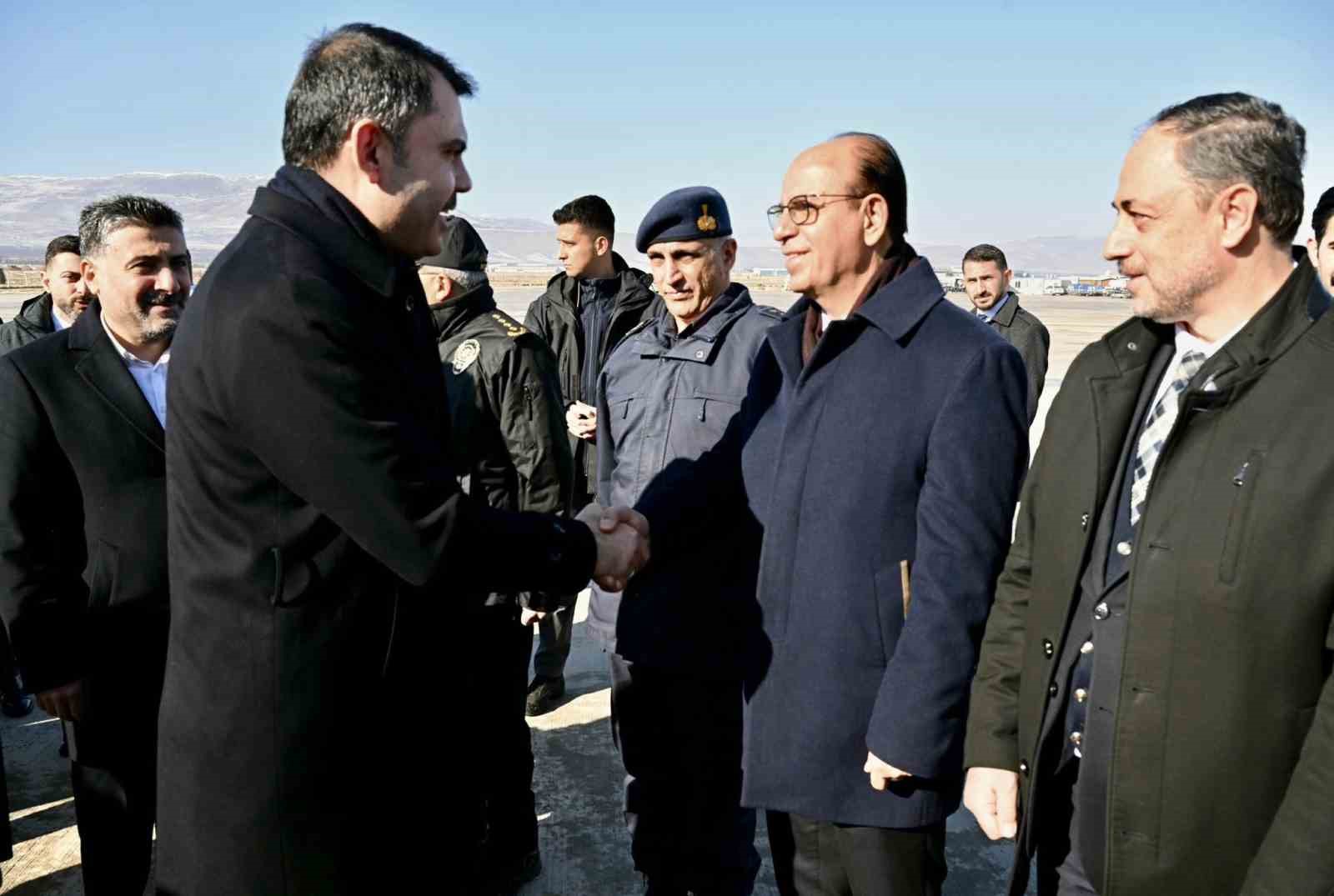 Bakan Kurum Malatya&rsquo;da temaslarda bulunuyor
