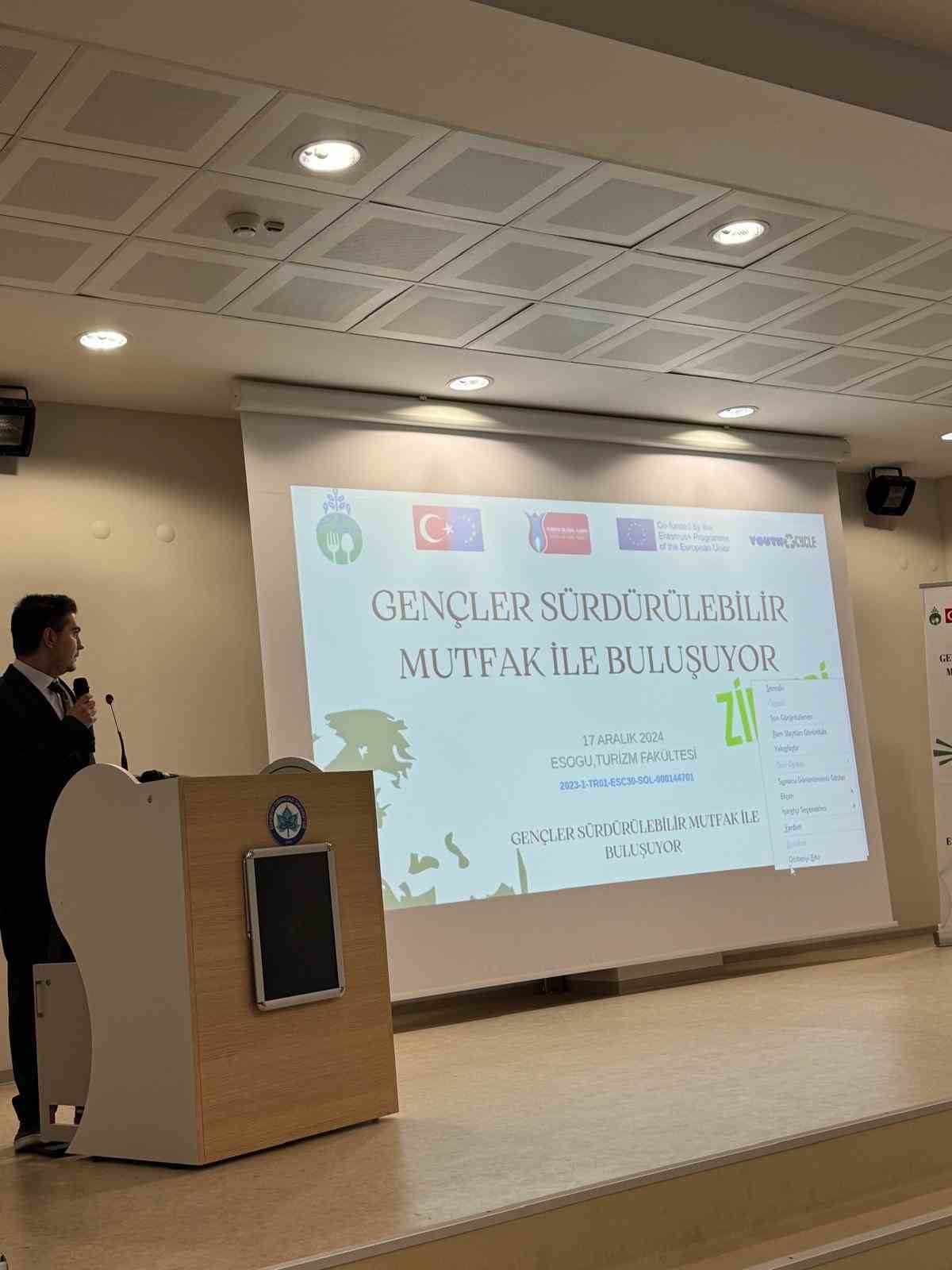 &rsquo;Gen&ccedil;ler S&uuml;rd&uuml;r&uuml;lebilir Mutfak ile Buluşuyor Zirvesi&rsquo; ger&ccedil;ekleşti
