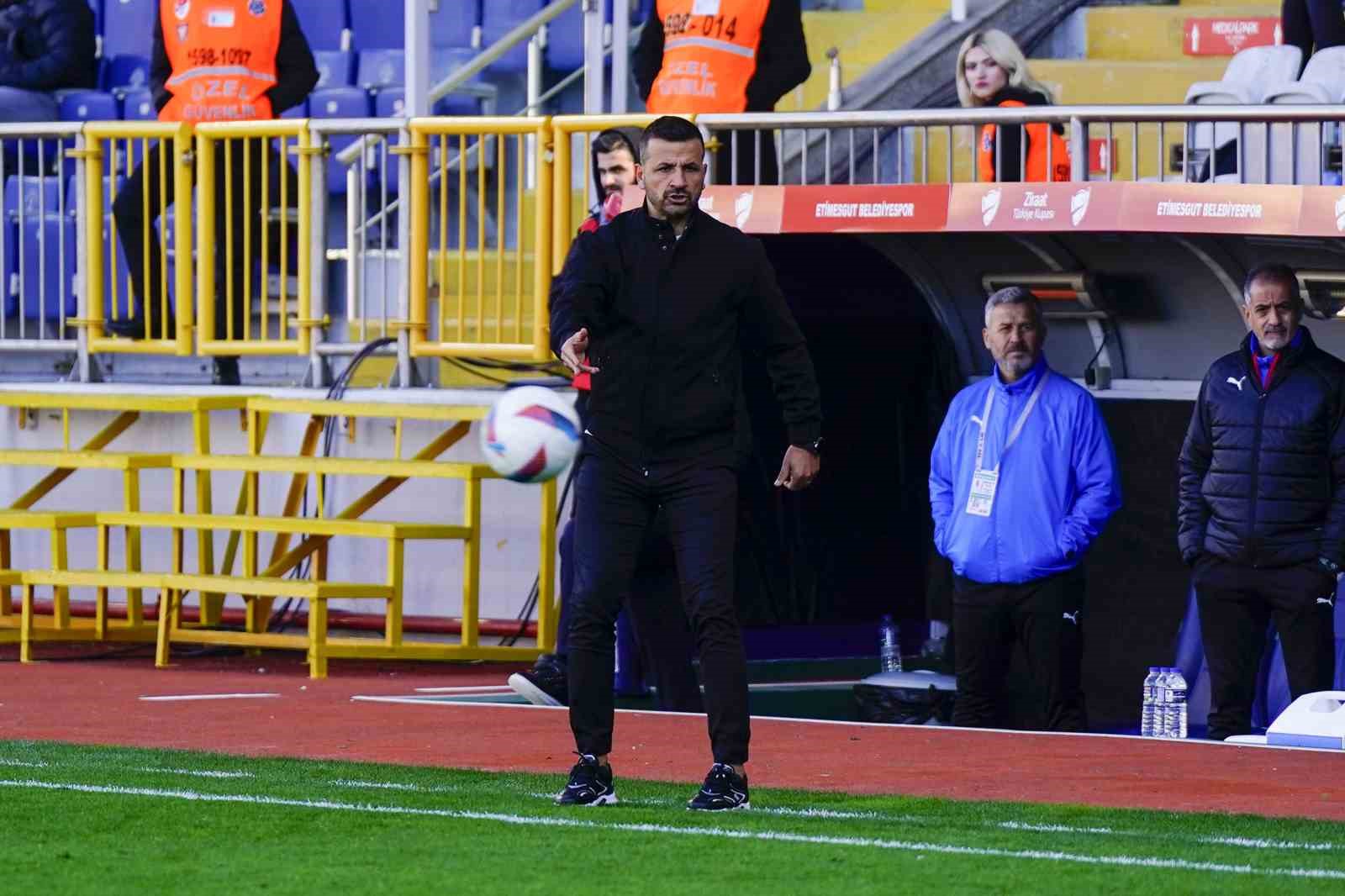 Ziraat T&uuml;rkiye Kupası: Ey&uuml;pspor: 4 - Etimesgut Belediyespor: 1

