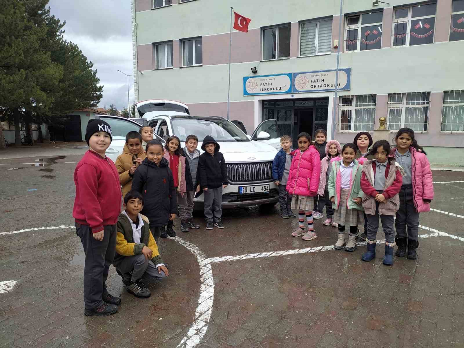 &Ouml;ğrenciler yerli malın &ouml;nemini Togg ile &ouml;ğrendi
