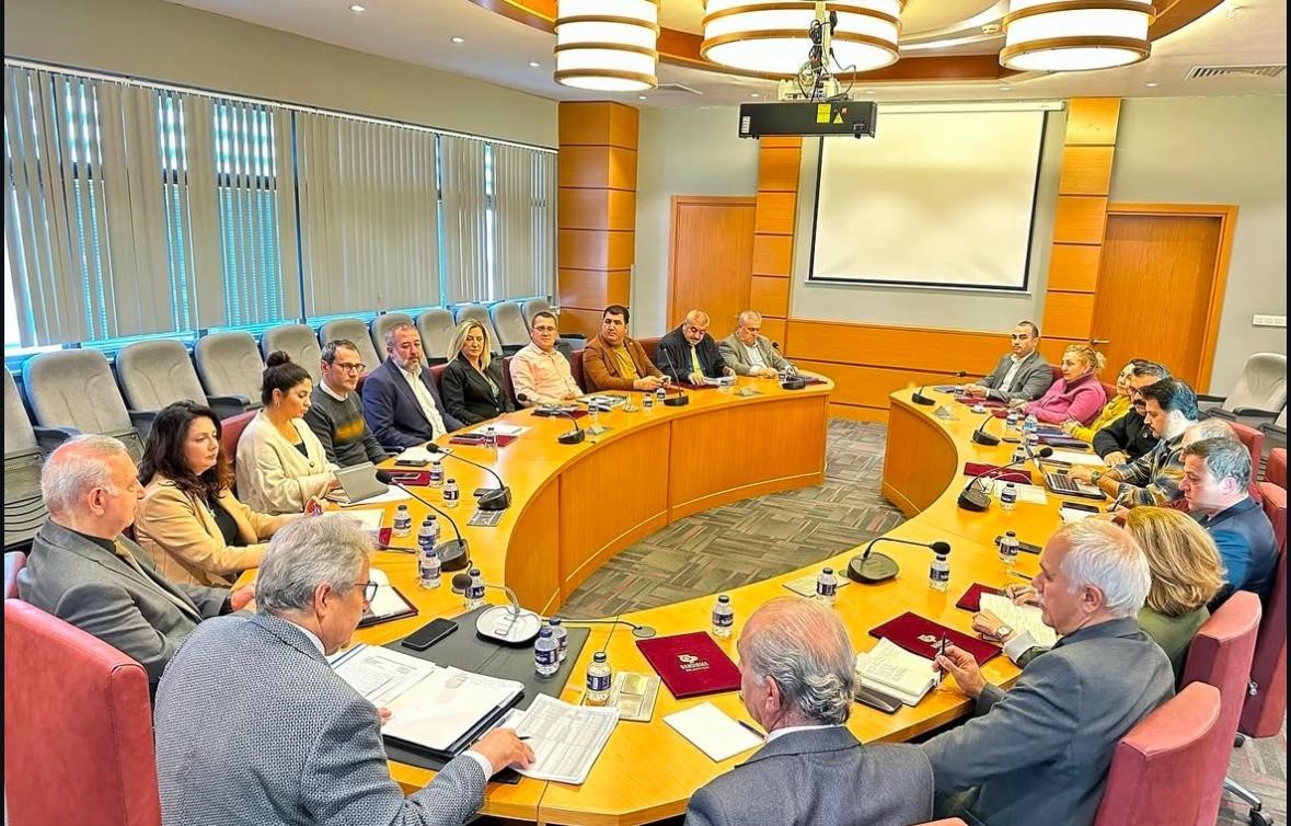 Bandırma Belediyesi&rsquo;nde hizmet ve projeler değerlendirildi
